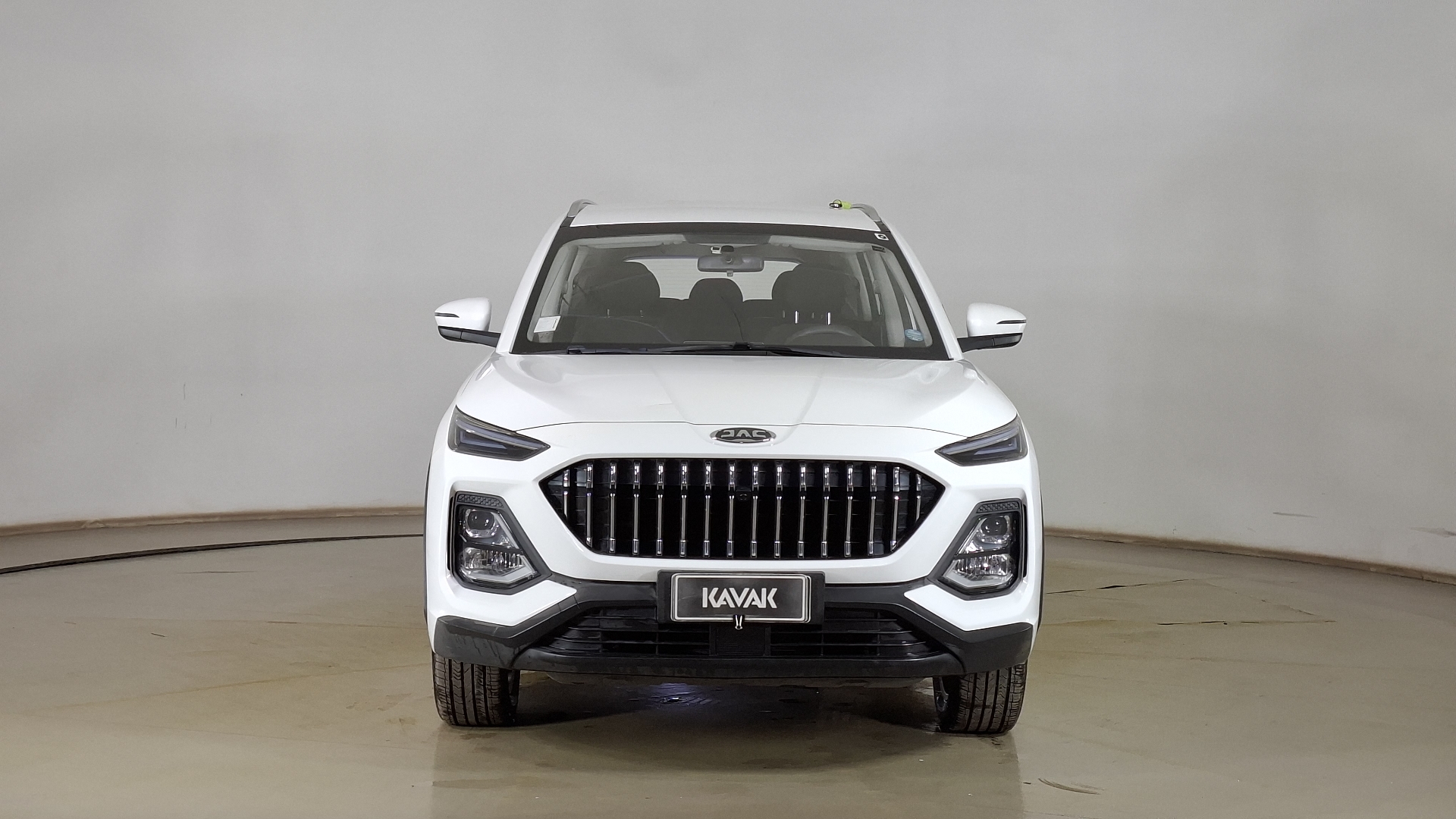 JAC Js8 — foto 2 de 17
