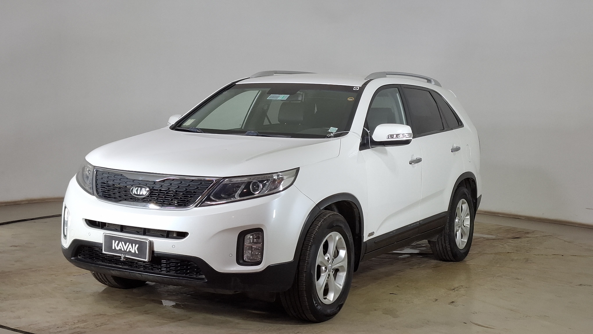 KIA Sorento — foto 1 de 16