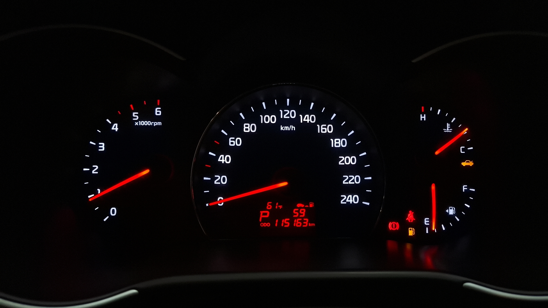 KIA Sorento — foto 9 de 16