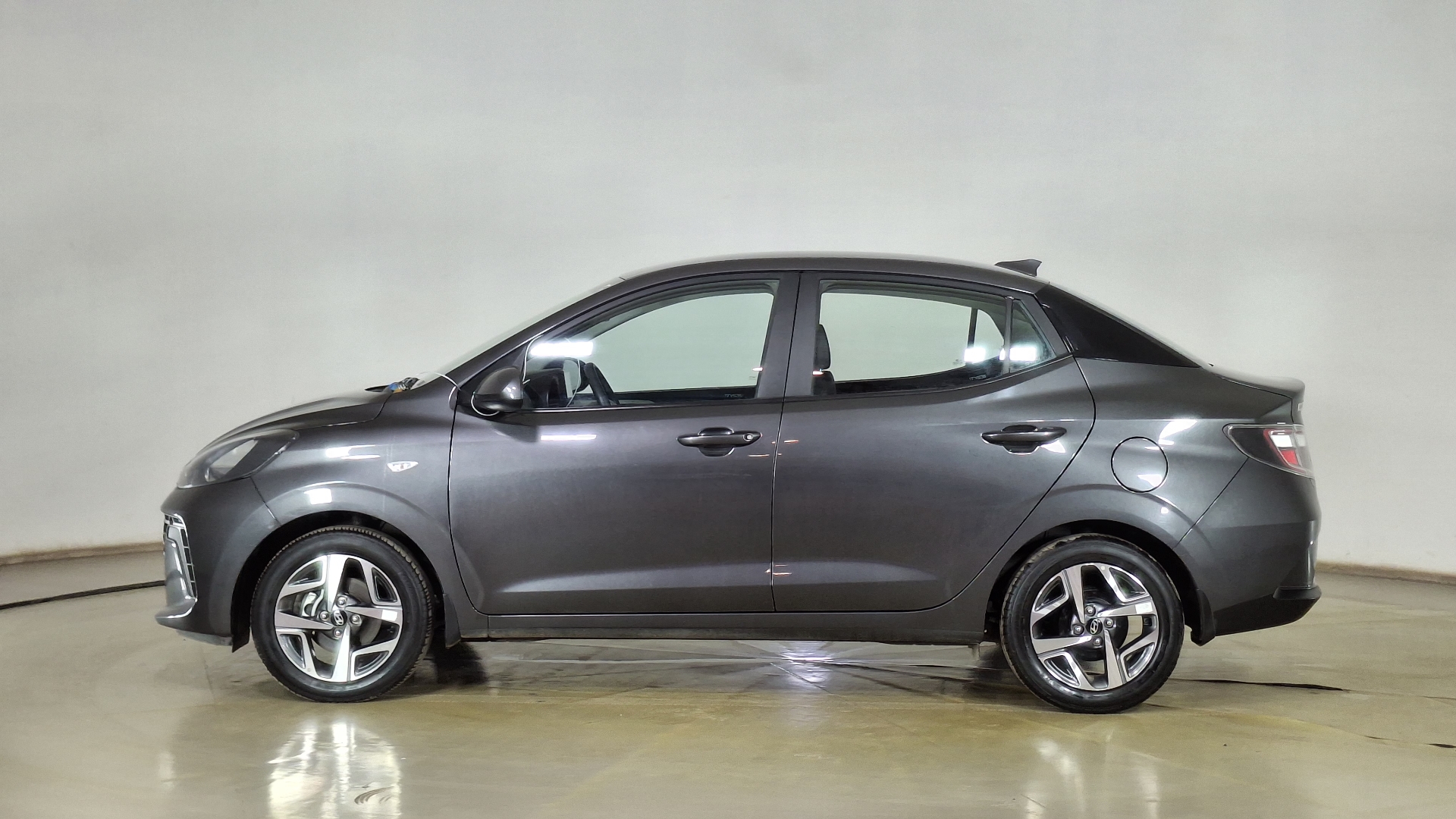 Hyundai Grand I10 — foto 7 de 16