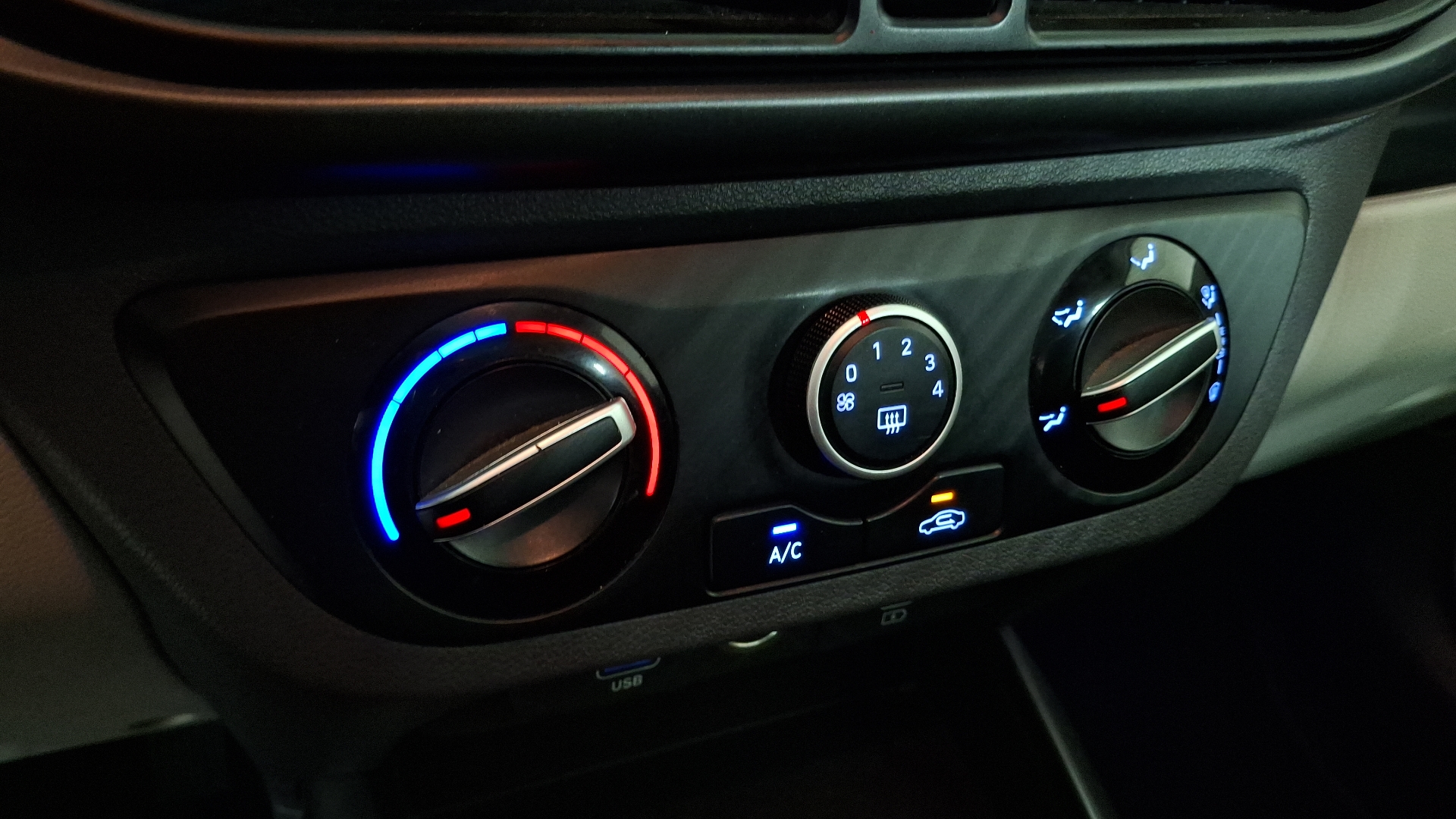 Hyundai Grand I10 — foto 15 de 16