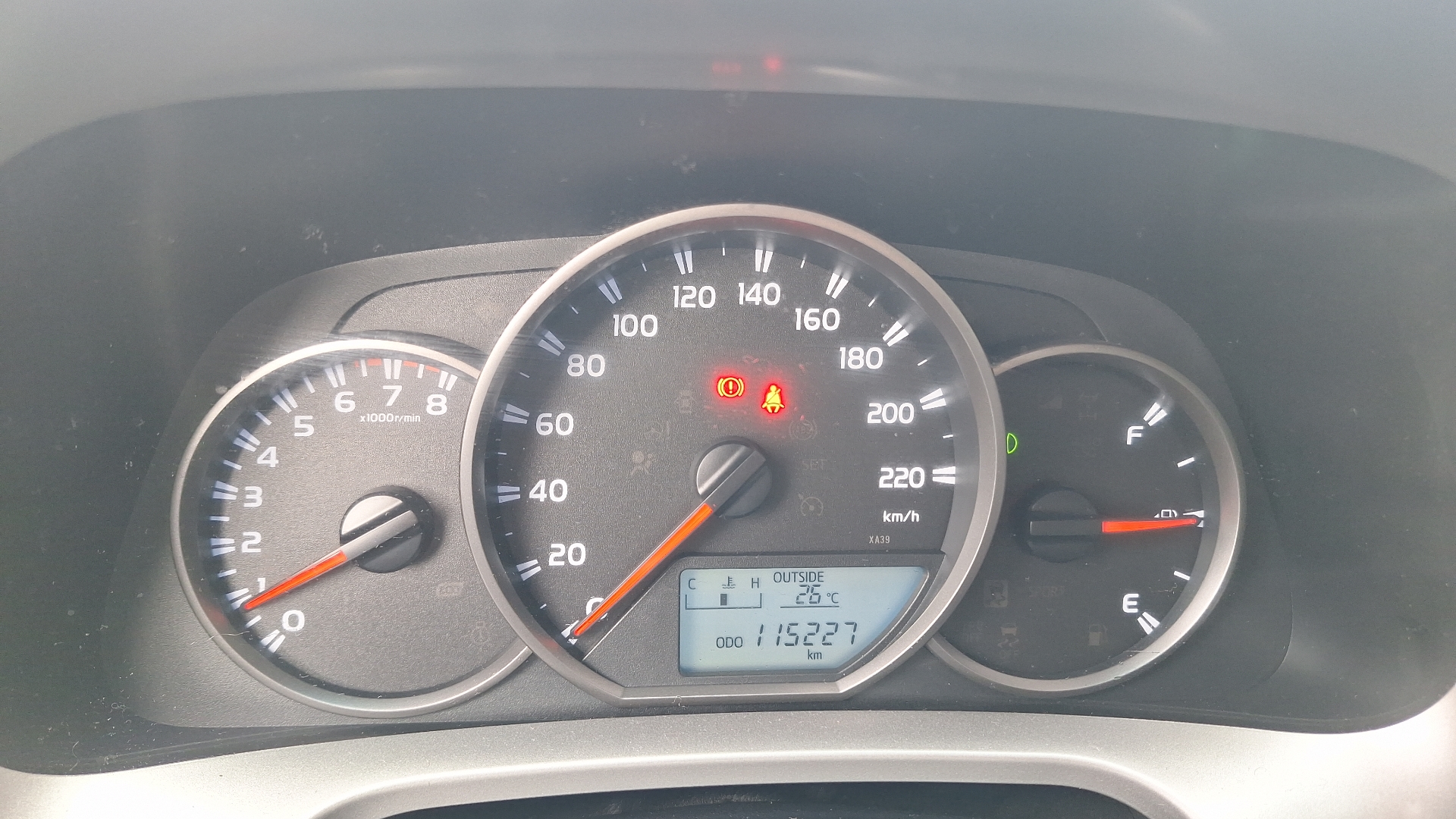 Toyota RAV4 — foto 9 de 14