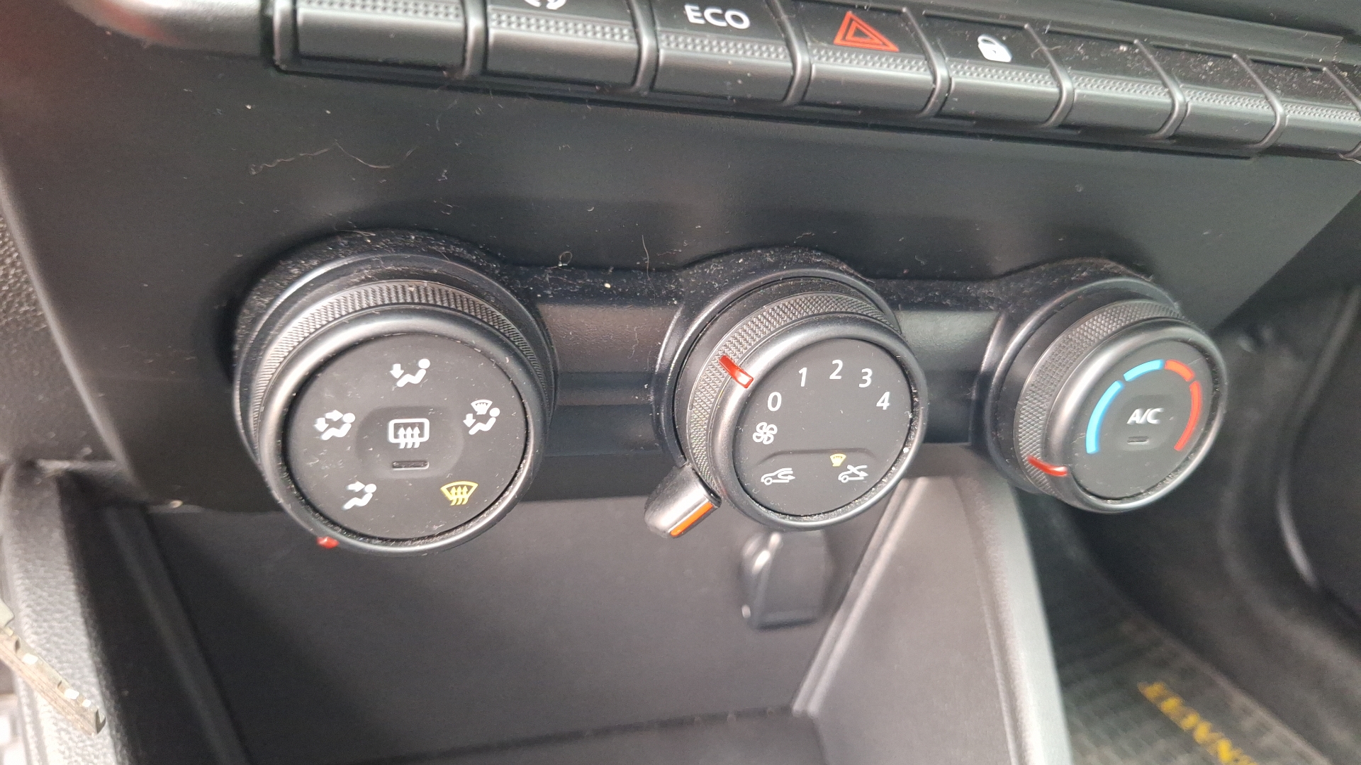 Renault Duster — foto 14 de 14