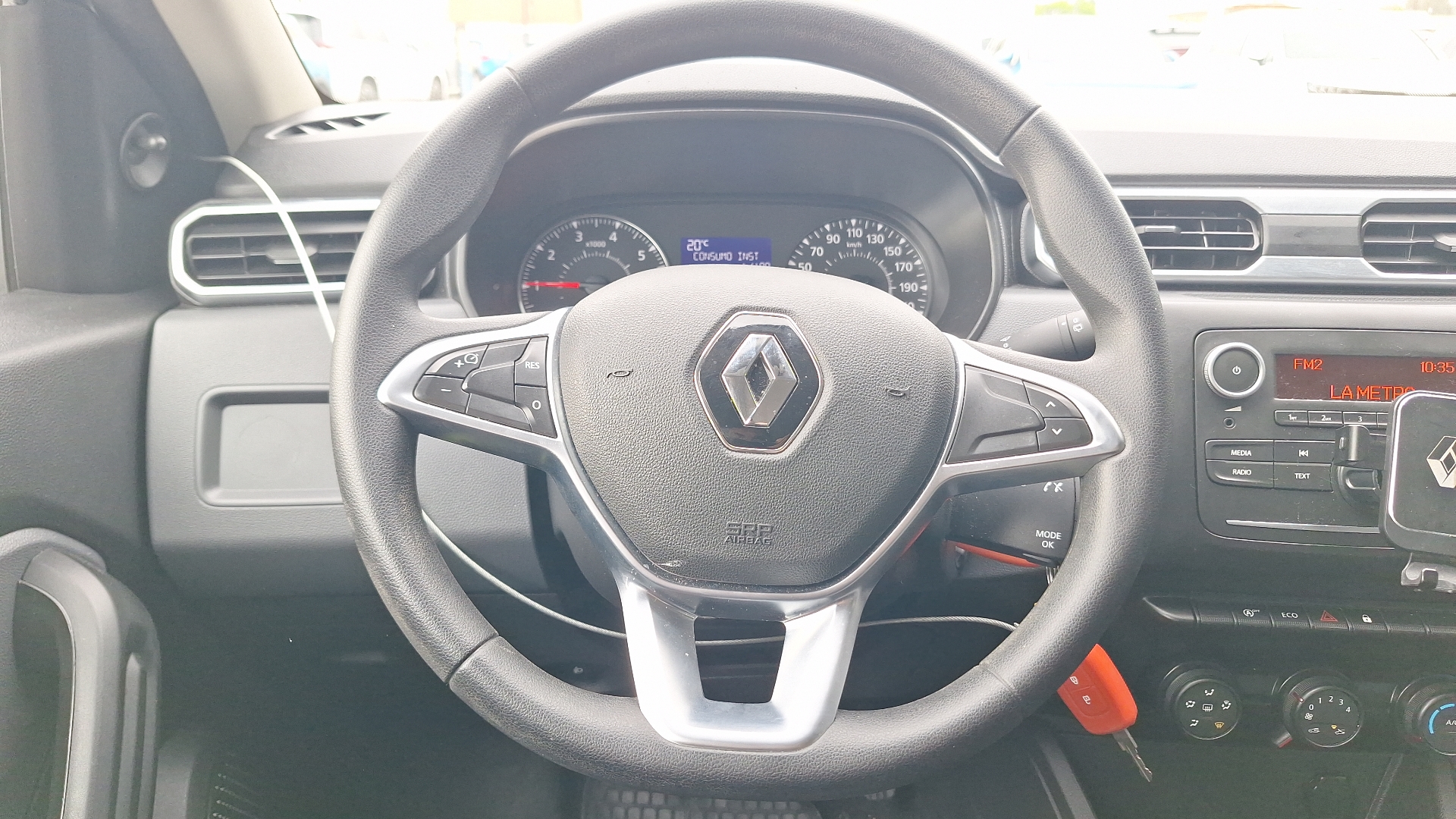 Renault Duster — foto 8 de 14