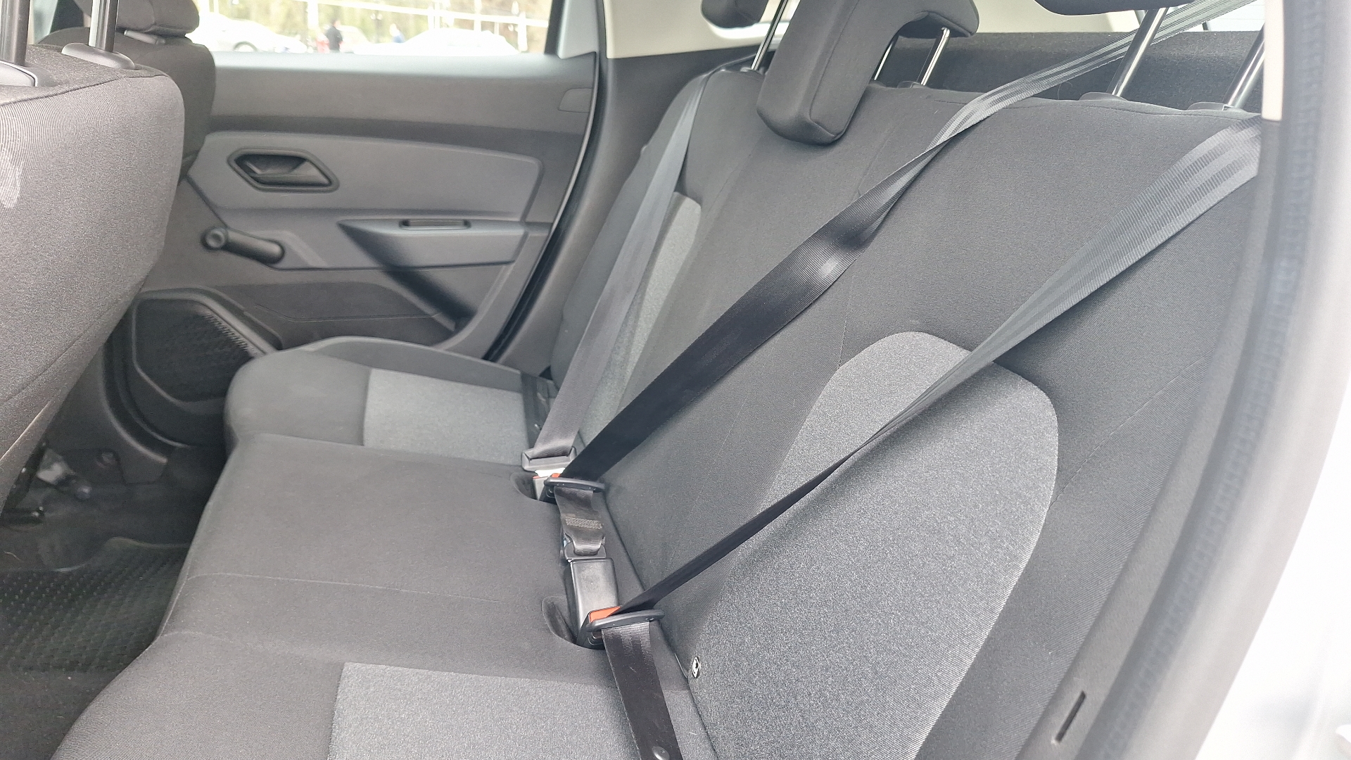 Renault Duster — foto 12 de 14