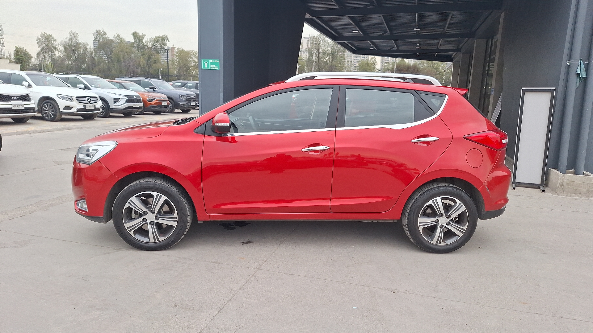 JAC Js2 — foto 2 de 15