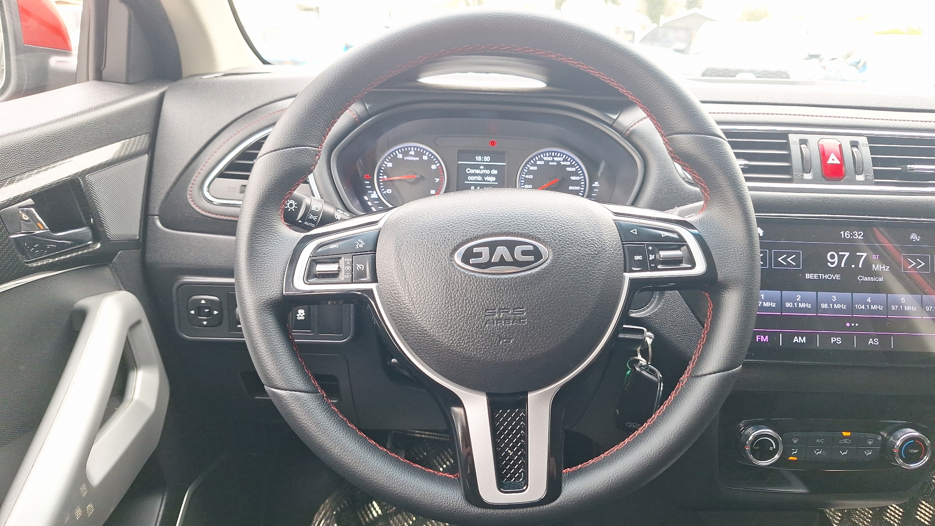 JAC Js2 — foto 8 de 15