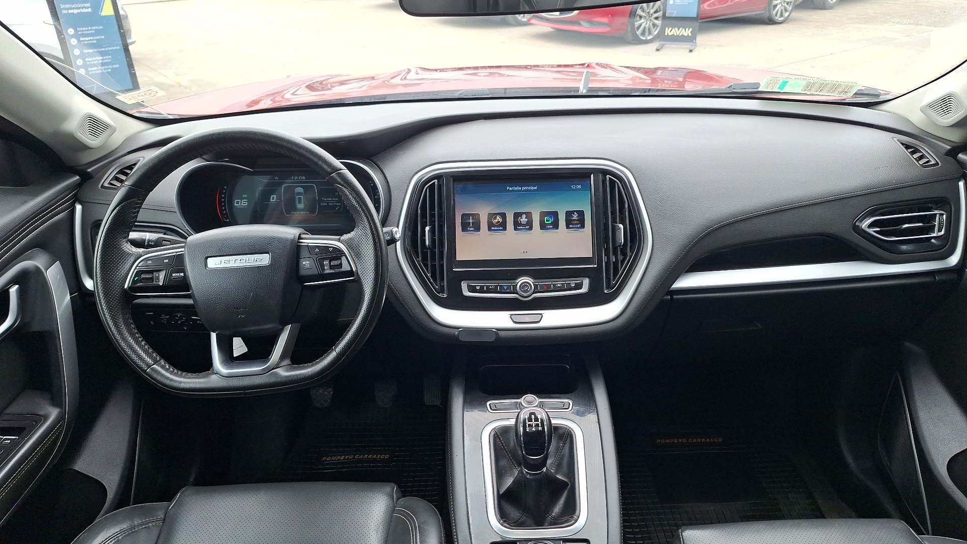 Jetour X70 — foto 6 de 17