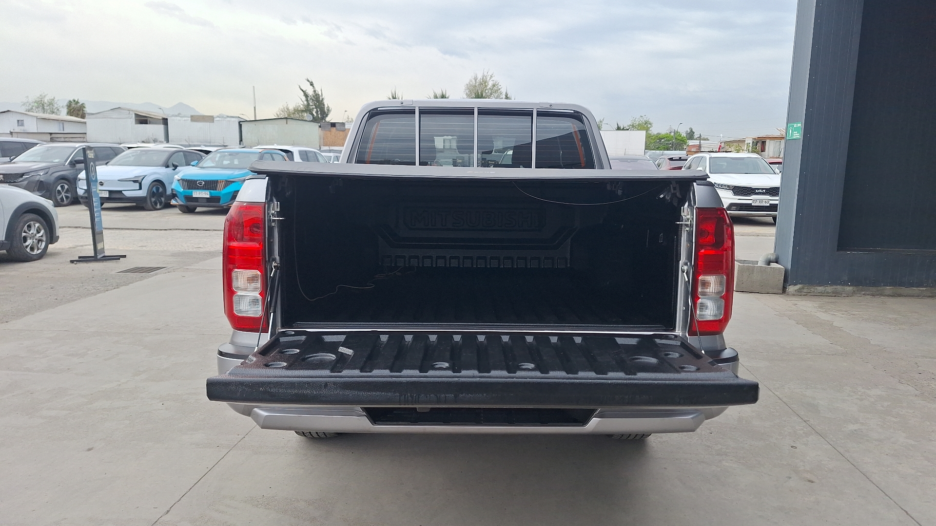 Mitsubishi L200 — foto 4 de 15