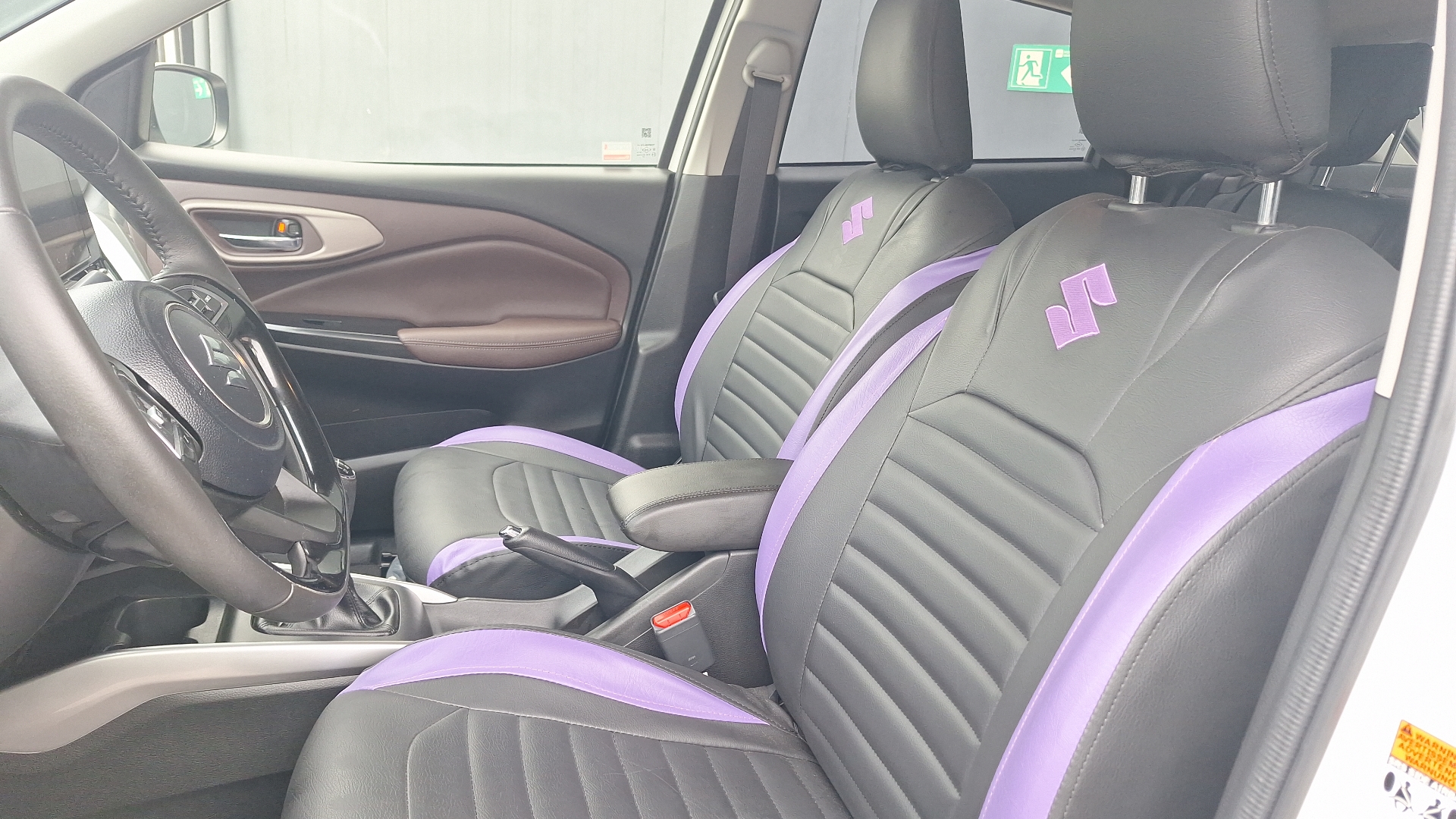 Suzuki Fronx — foto 14 de 15