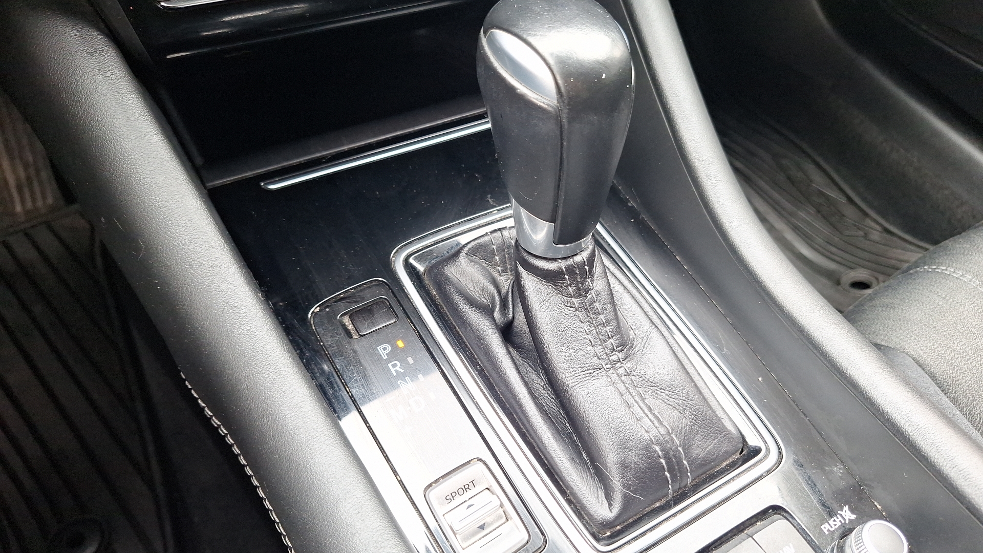Mazda 6 — foto 11 de 16