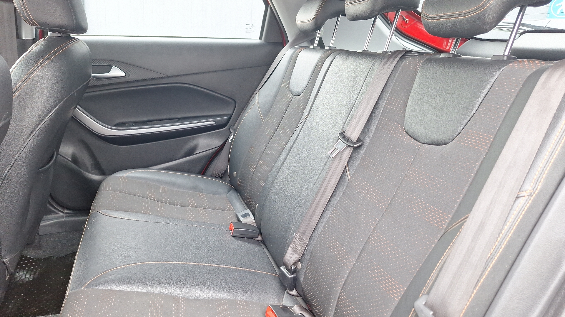 Chery Tiggo 2 — foto 13 de 15