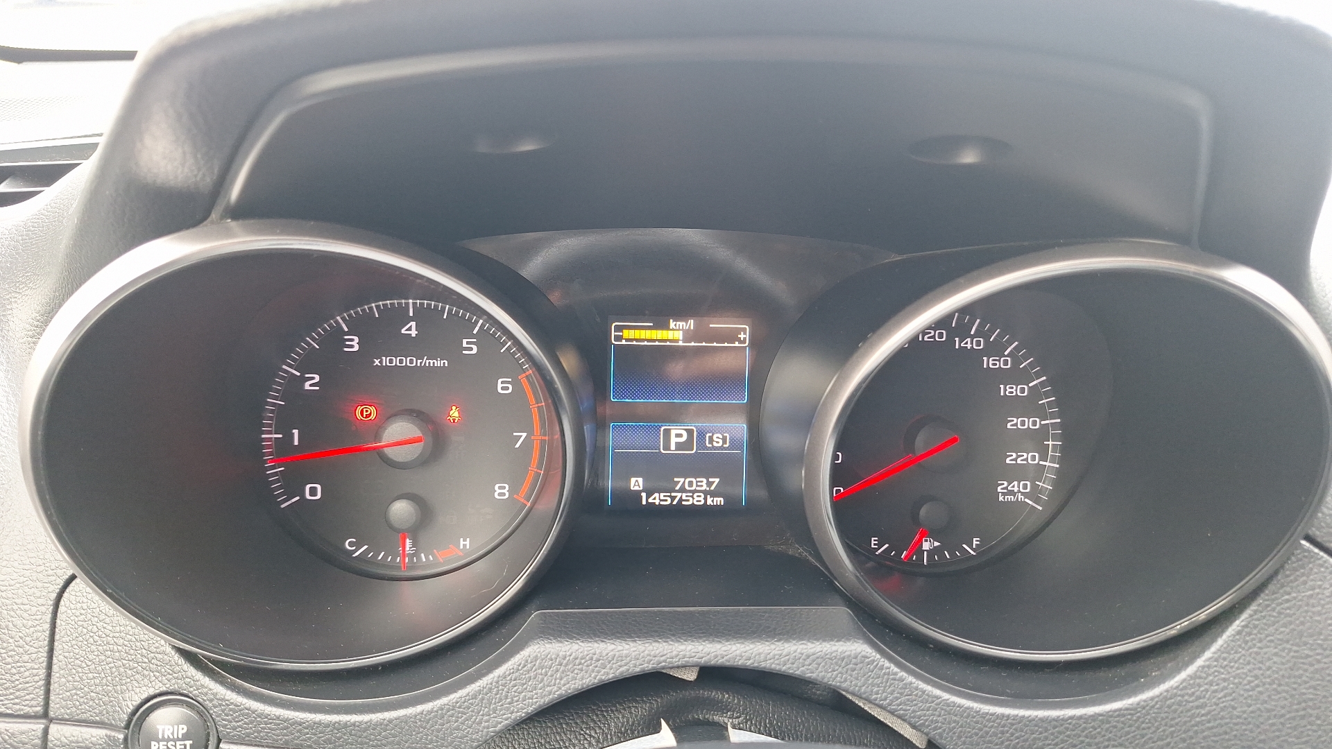 Subaru Legacy — foto 9 de 15