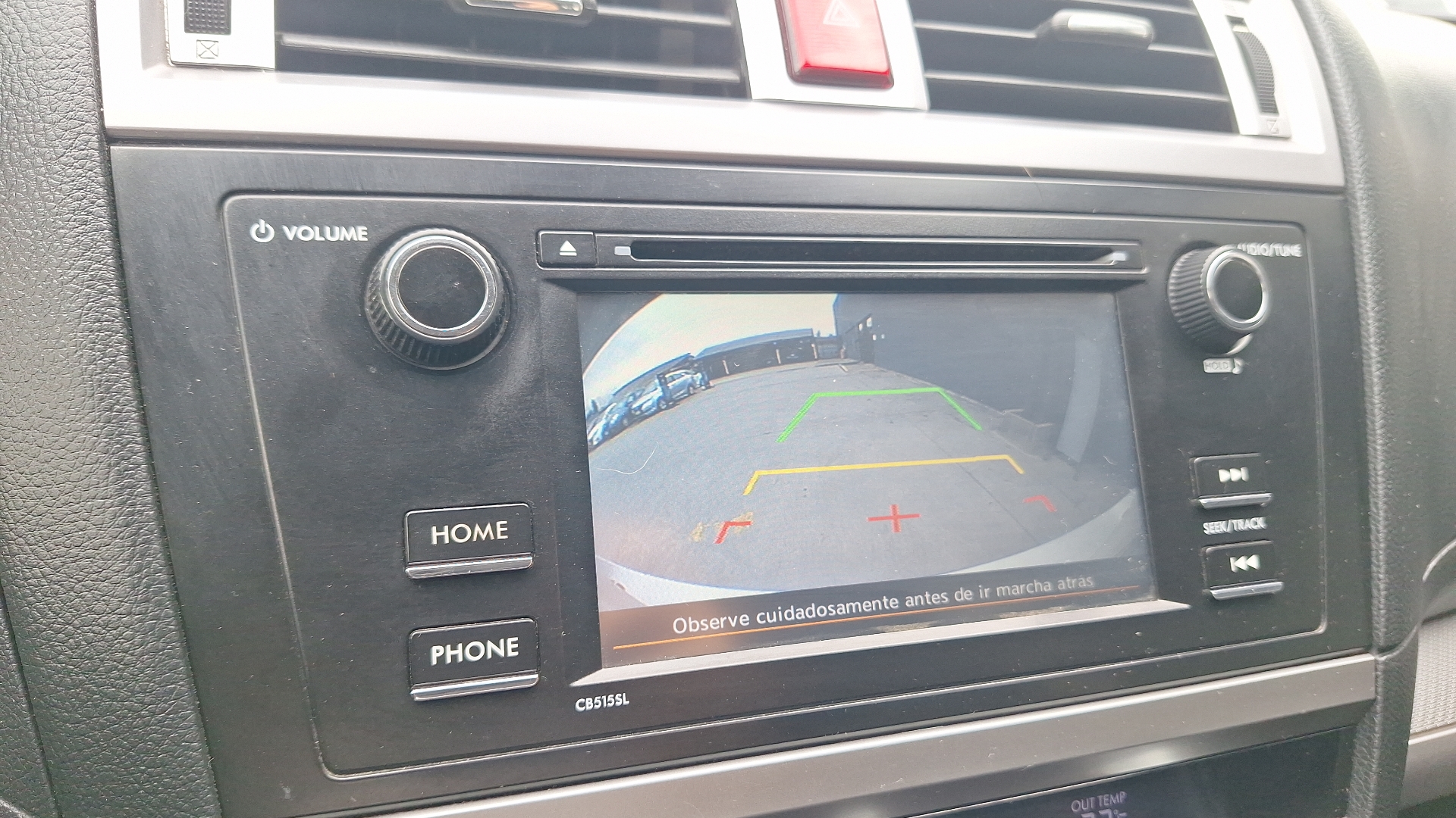 Subaru Legacy — foto 12 de 15