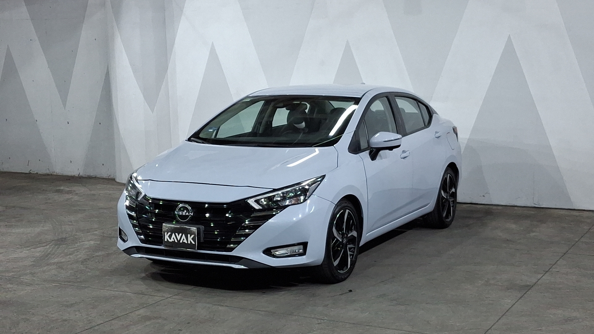 Nissan Versa 2023