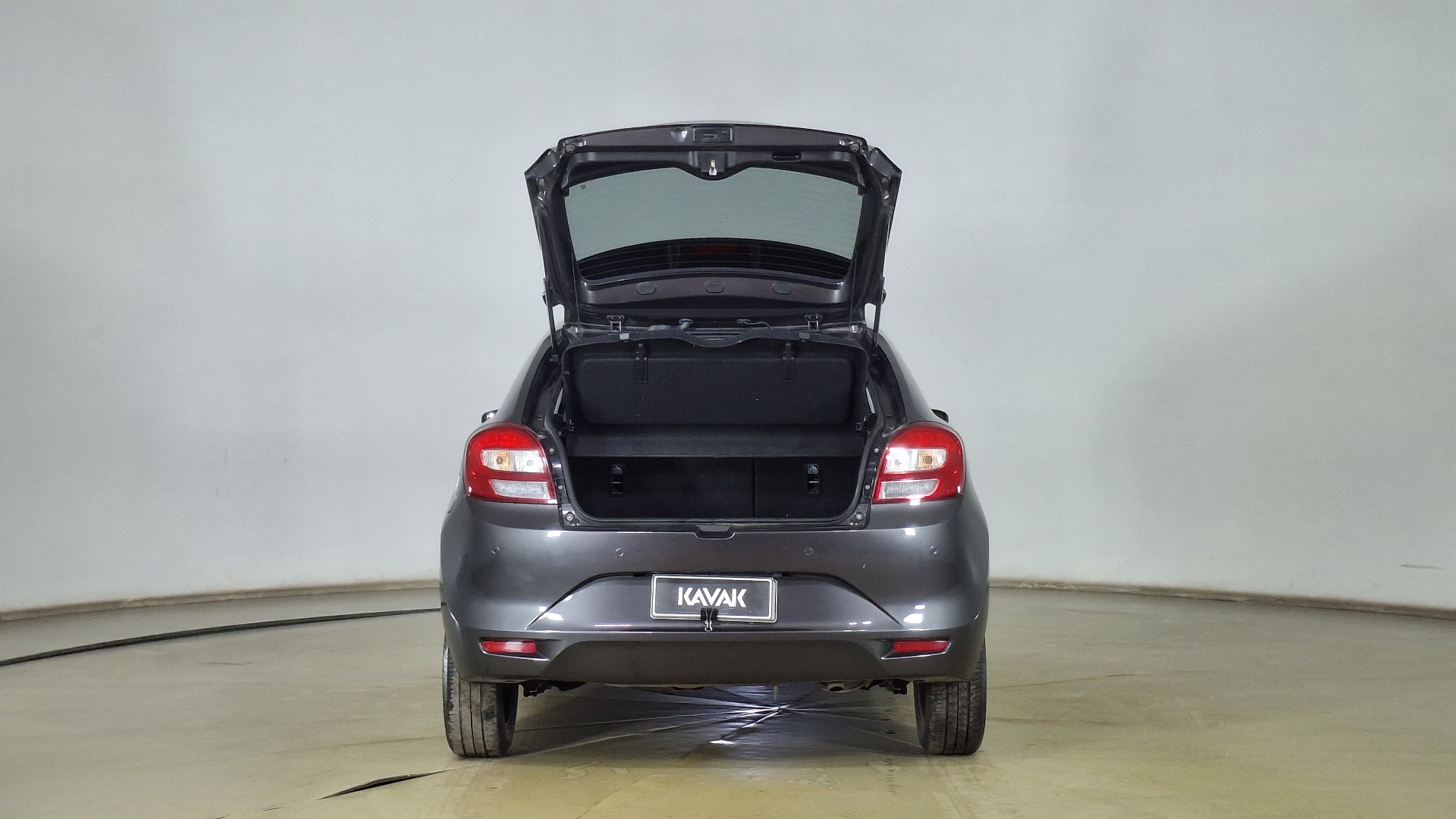 Suzuki Baleno — foto 6 de 16