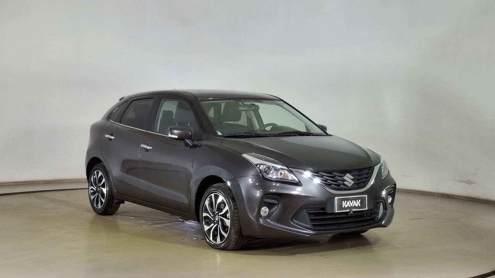 Suzuki Baleno — foto 3 de 16