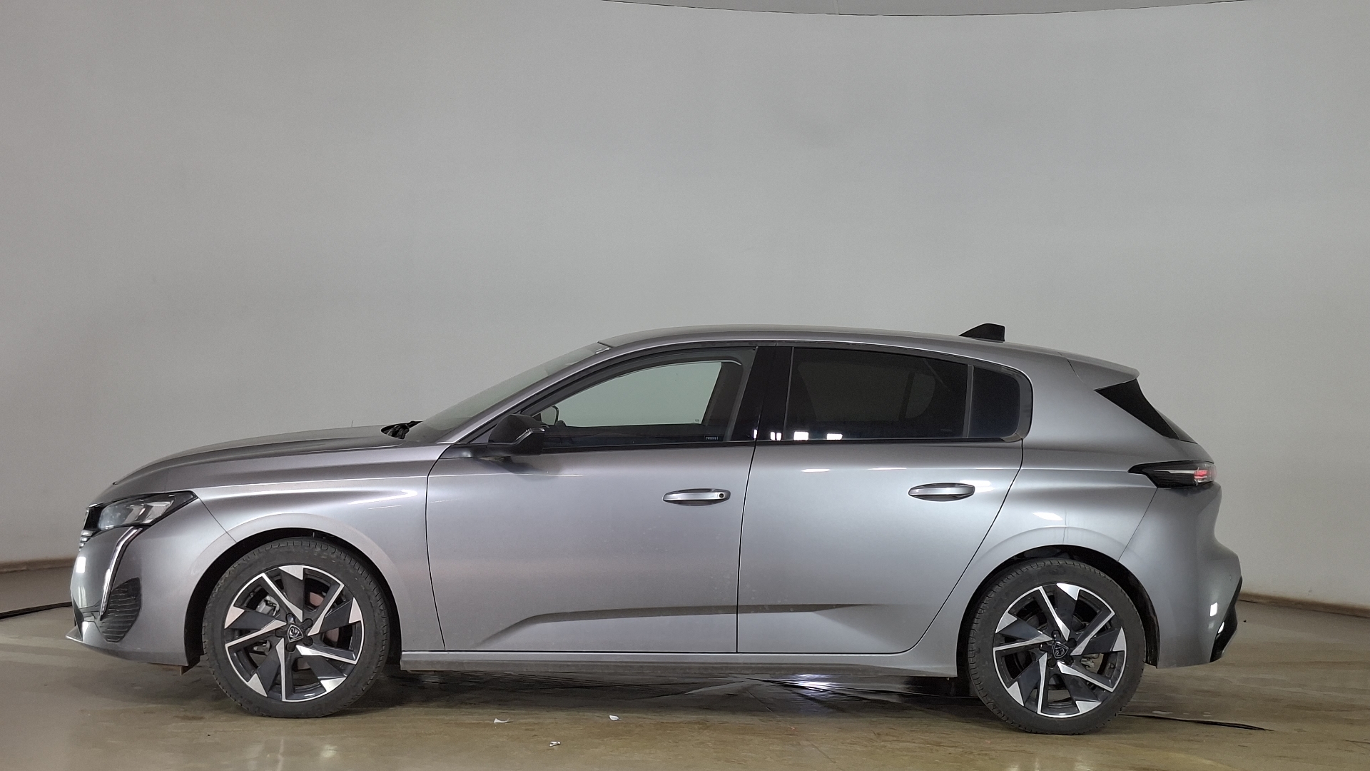 Peugeot 308 — foto 7 de 16