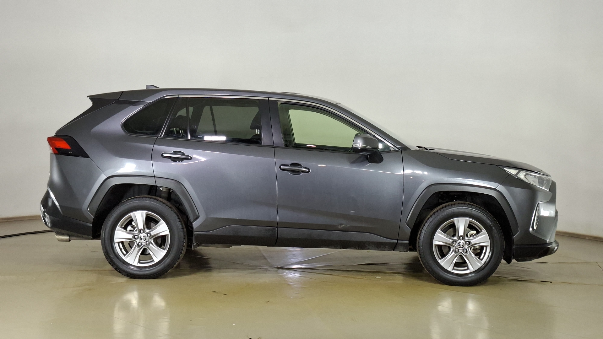 Toyota RAV4 — foto 4 de 16