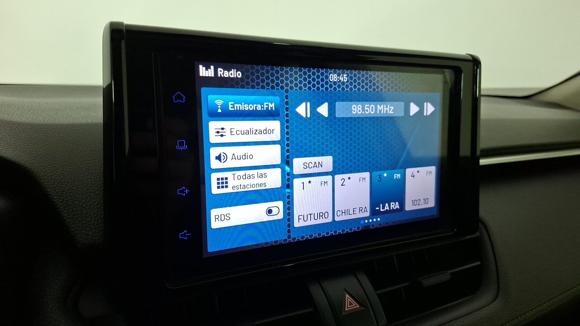 Toyota RAV4 — foto 10 de 16