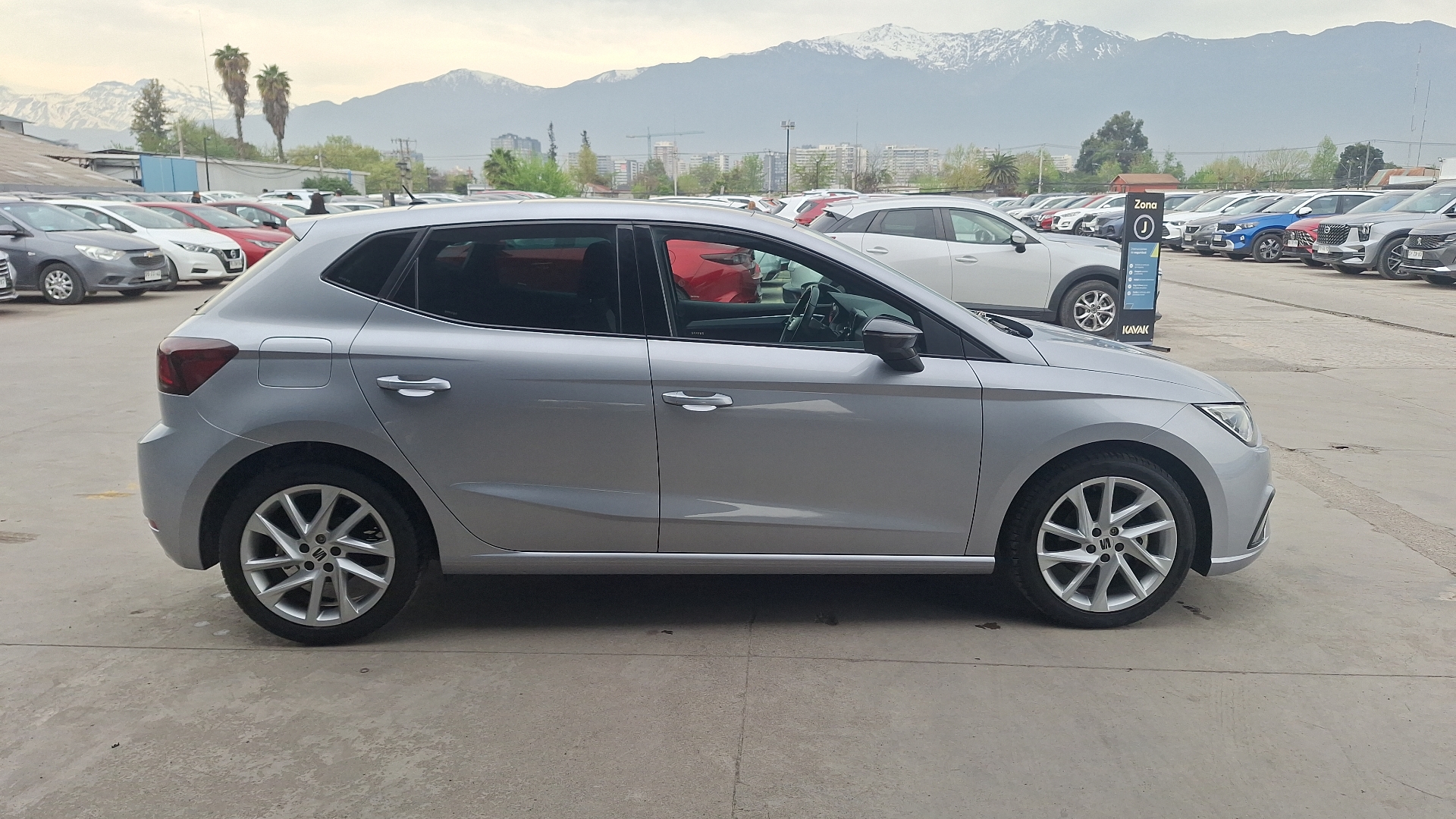 SEAT Ibiza — foto 5 de 16