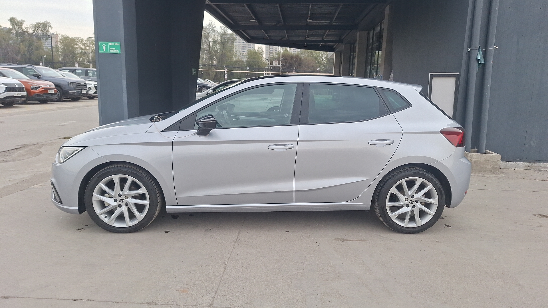 SEAT Ibiza — foto 2 de 16