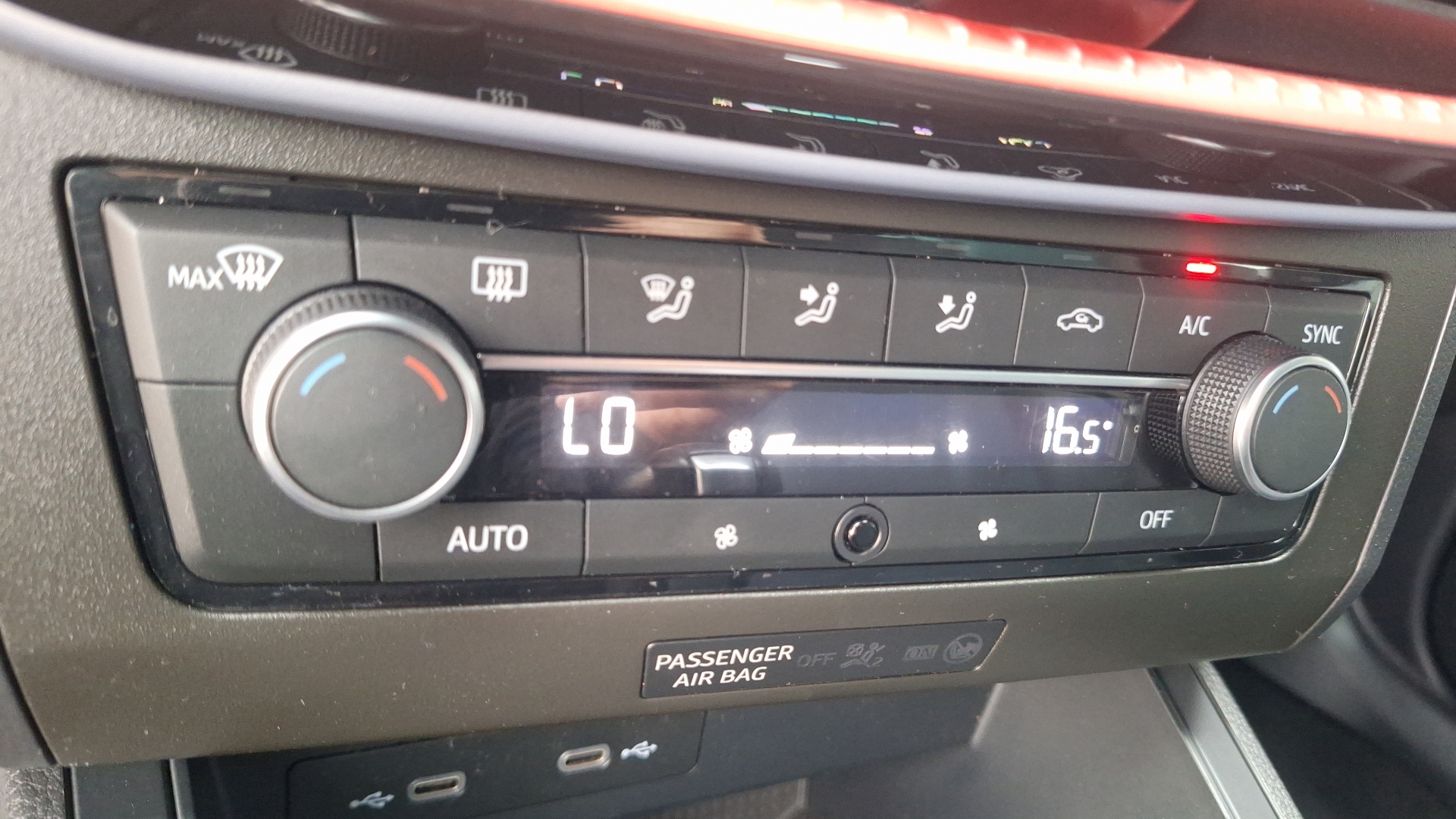 SEAT Ibiza — foto 16 de 16
