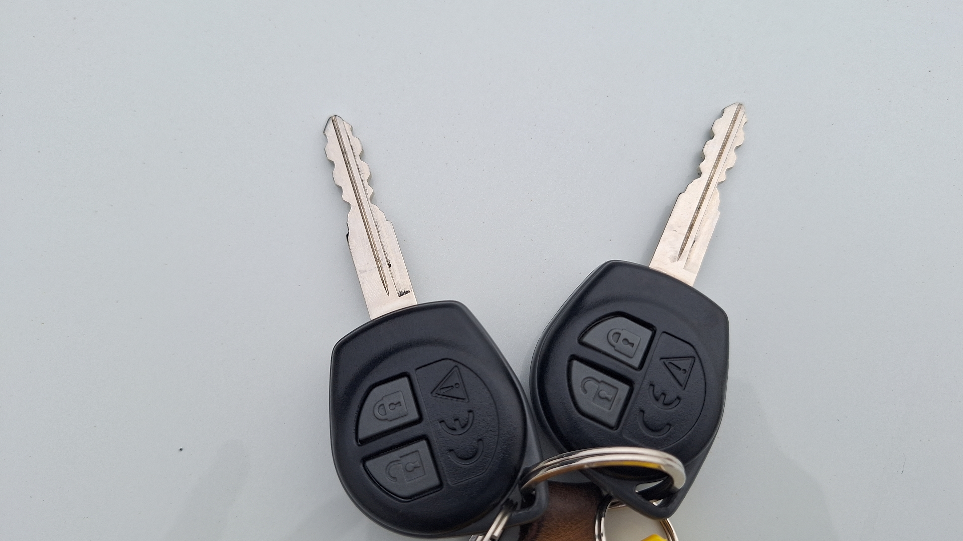 Suzuki Dzire — foto 7 de 15