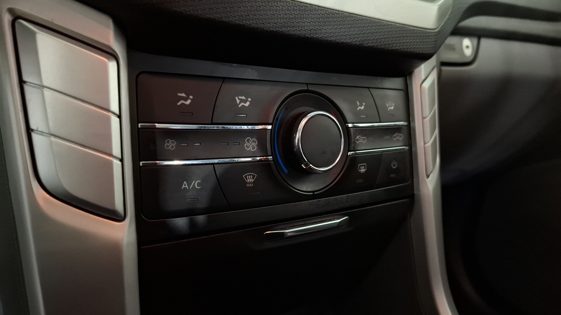 Maxus T60 — foto 14 de 15