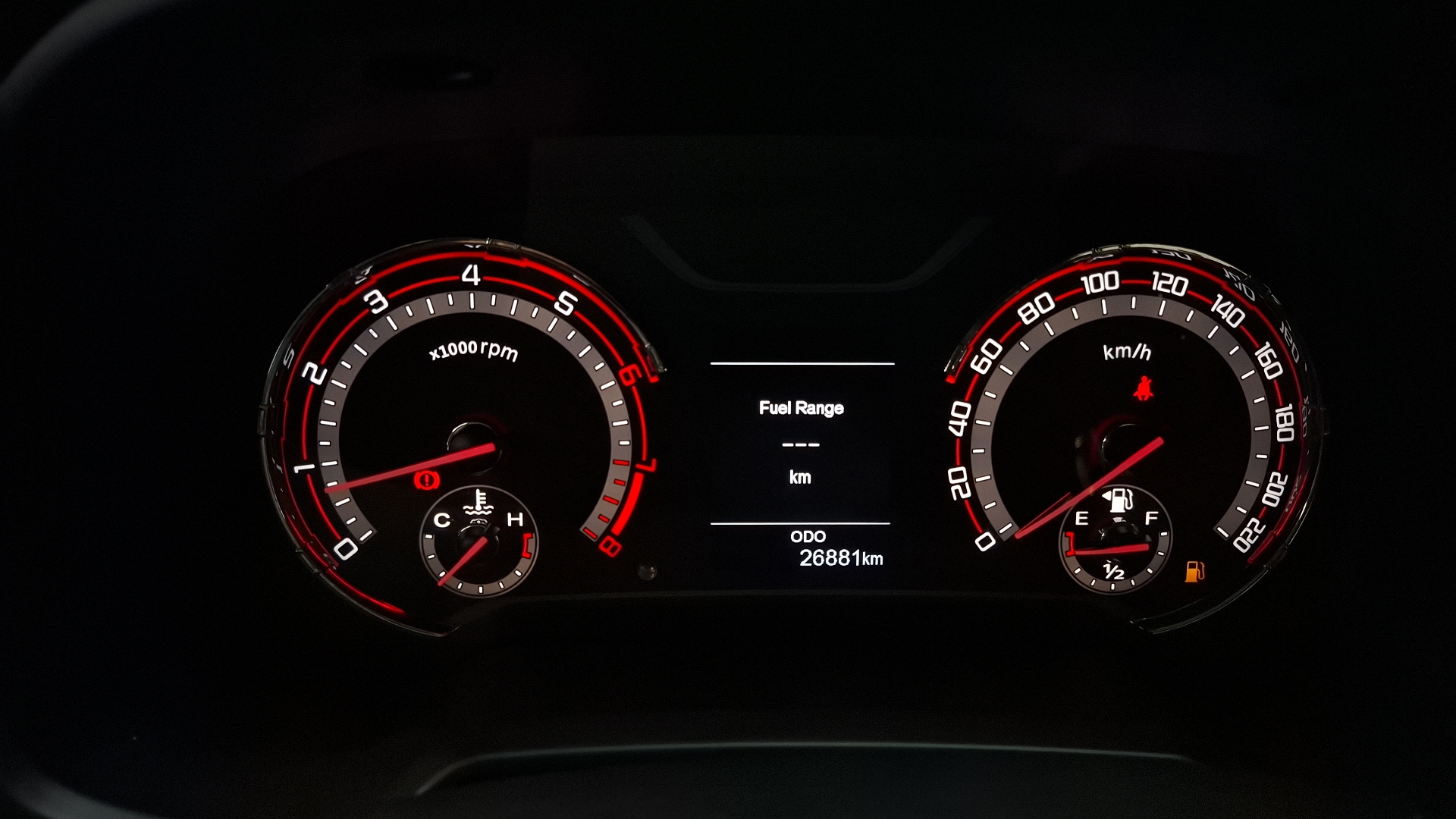 Maxus T60 — foto 9 de 15