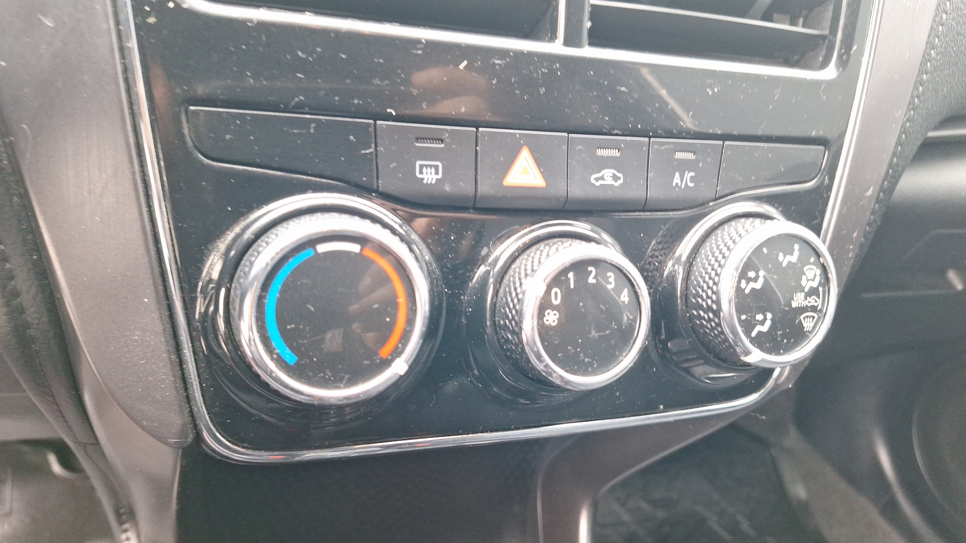 Toyota Yaris — foto 15 de 15
