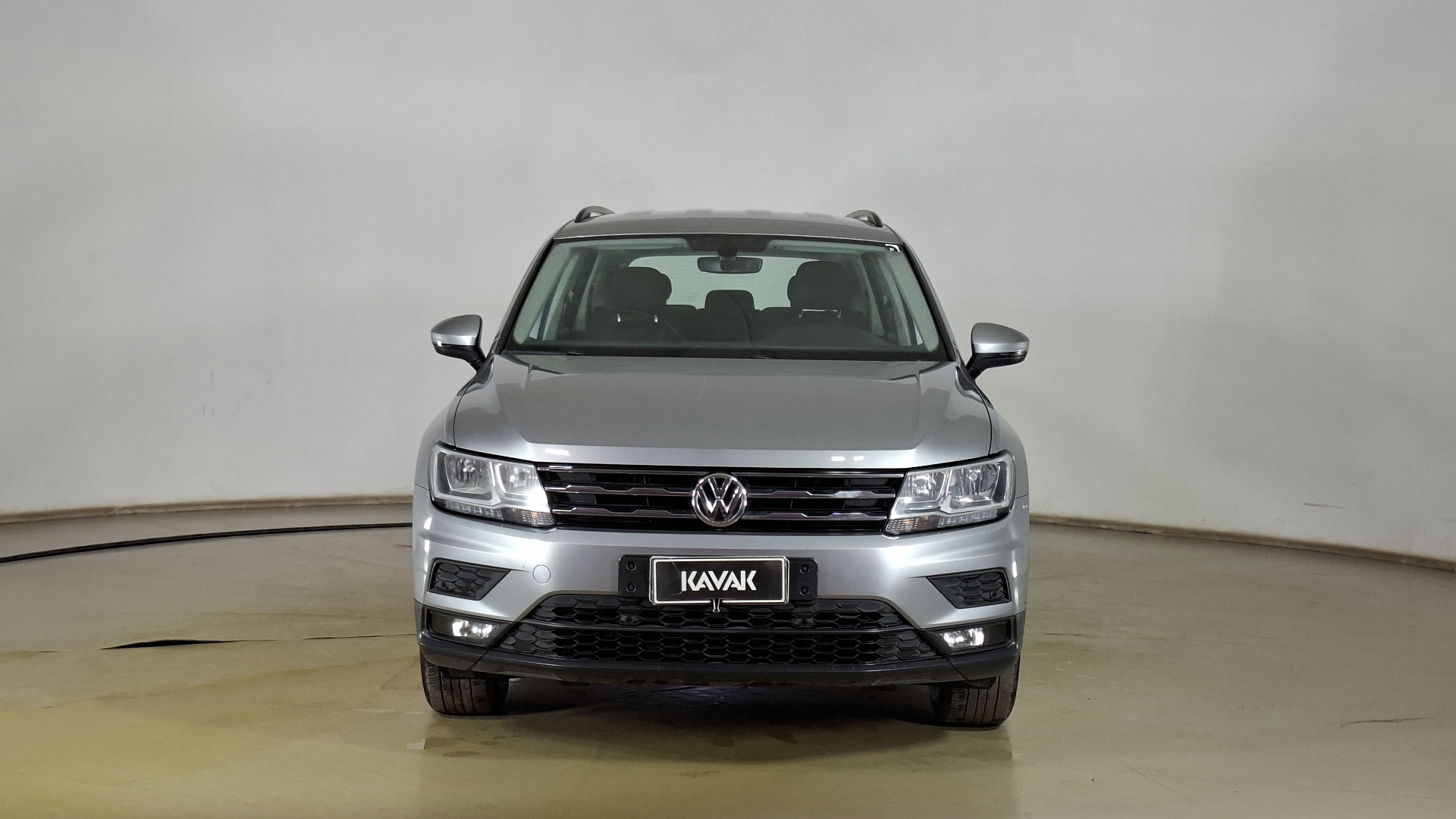 Volkswagen Tiguan — foto 2 de 17