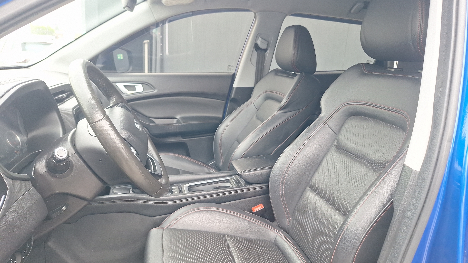 Chery Tiggo 3 — foto 14 de 15