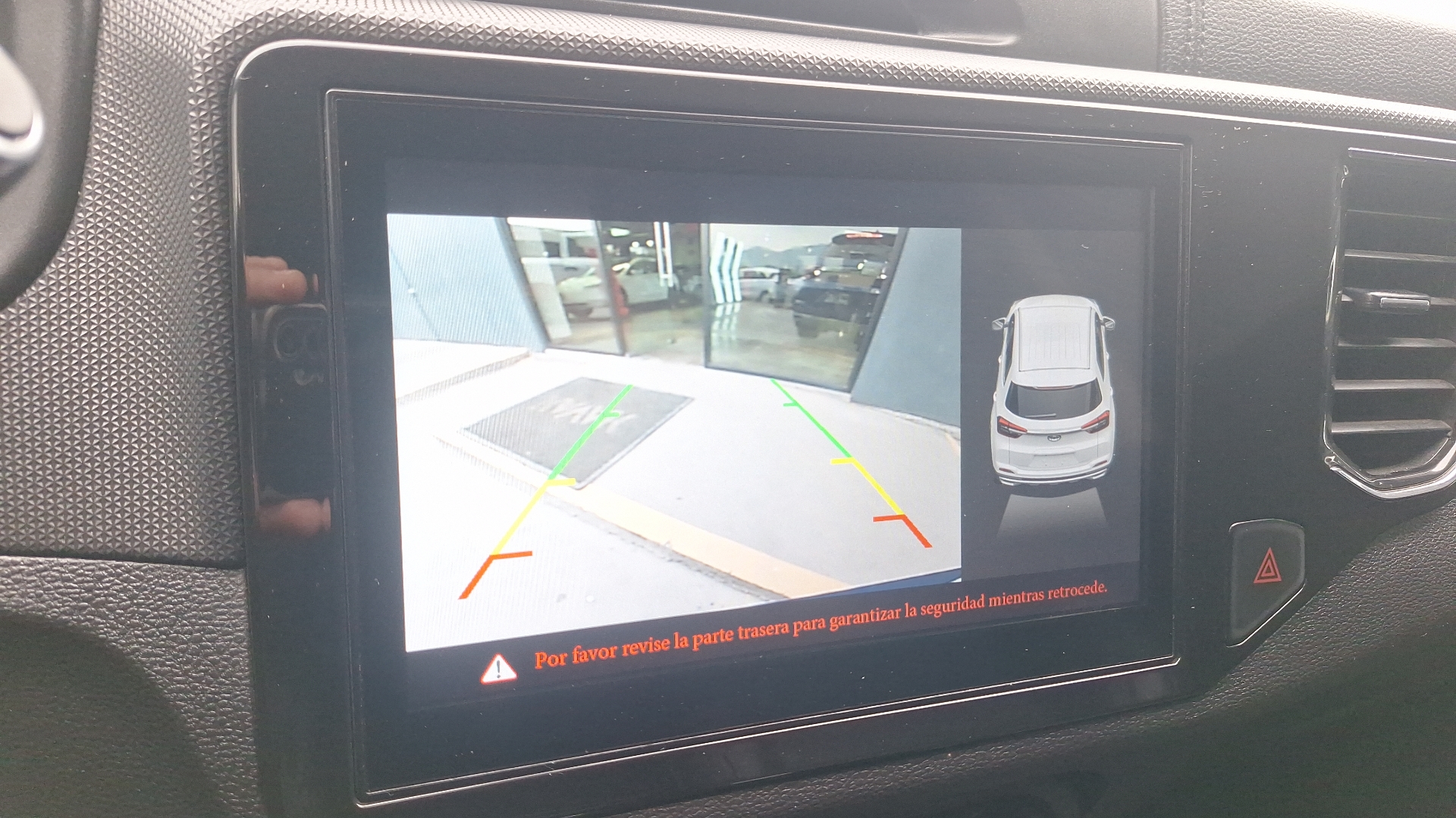 Chery Tiggo 3 — foto 12 de 15