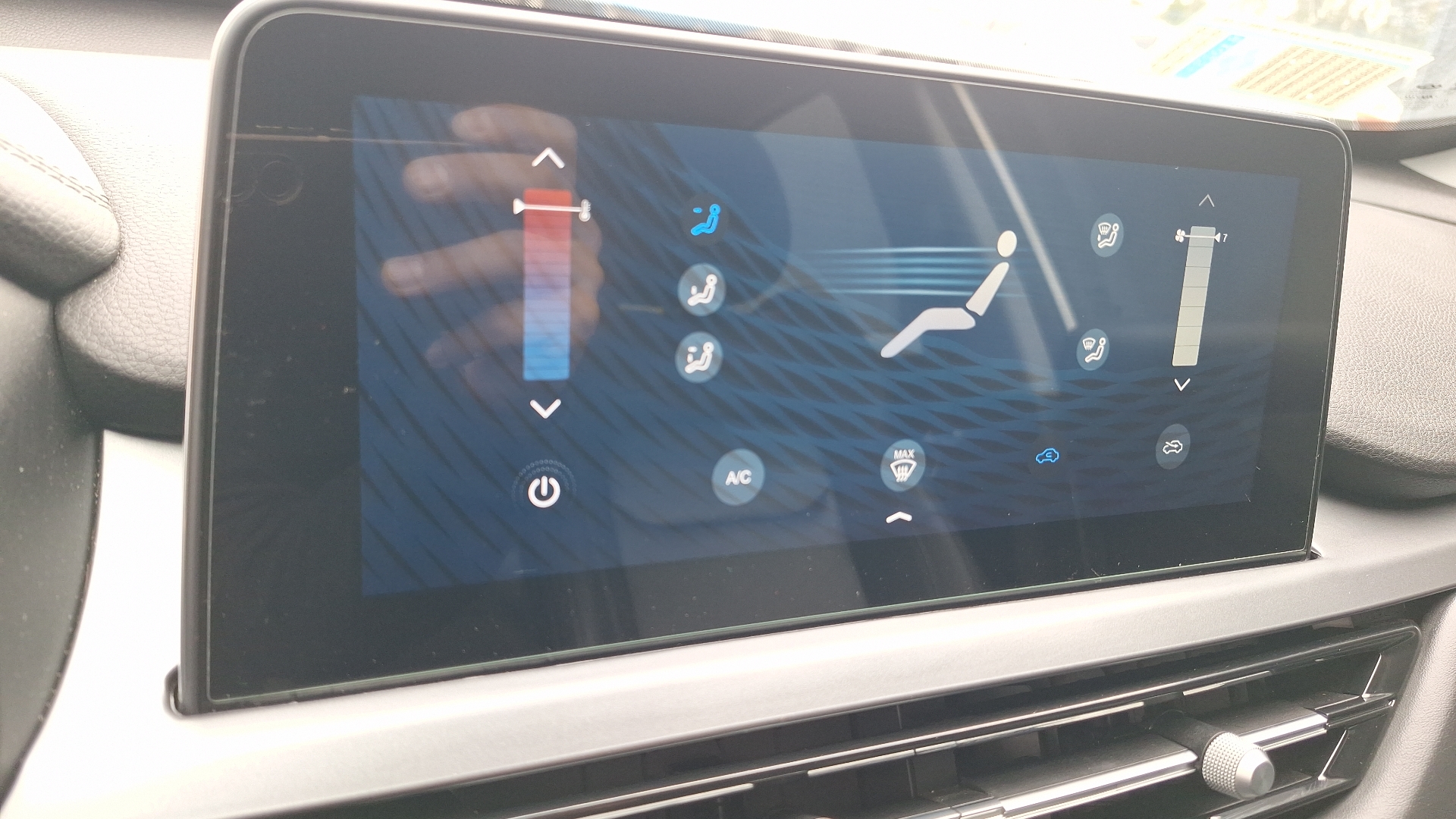 Chery Tiggo 3 Pro — foto 15 de 15