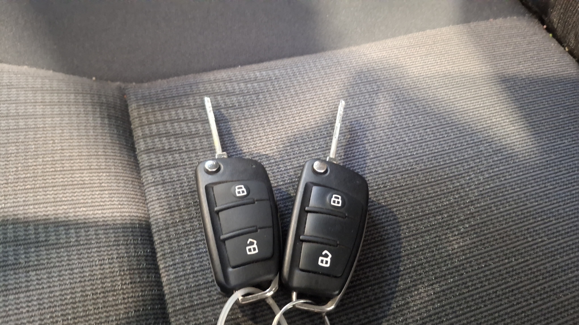 JAC T8 — foto 15 de 15