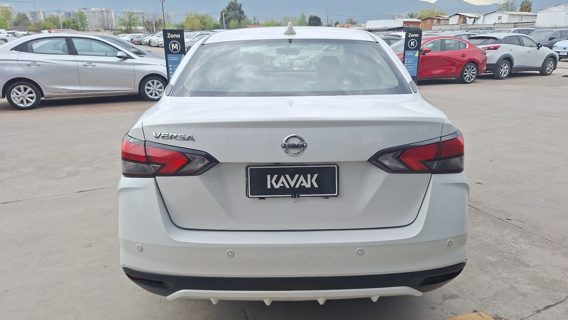 Nissan Versa — foto 3 de 15