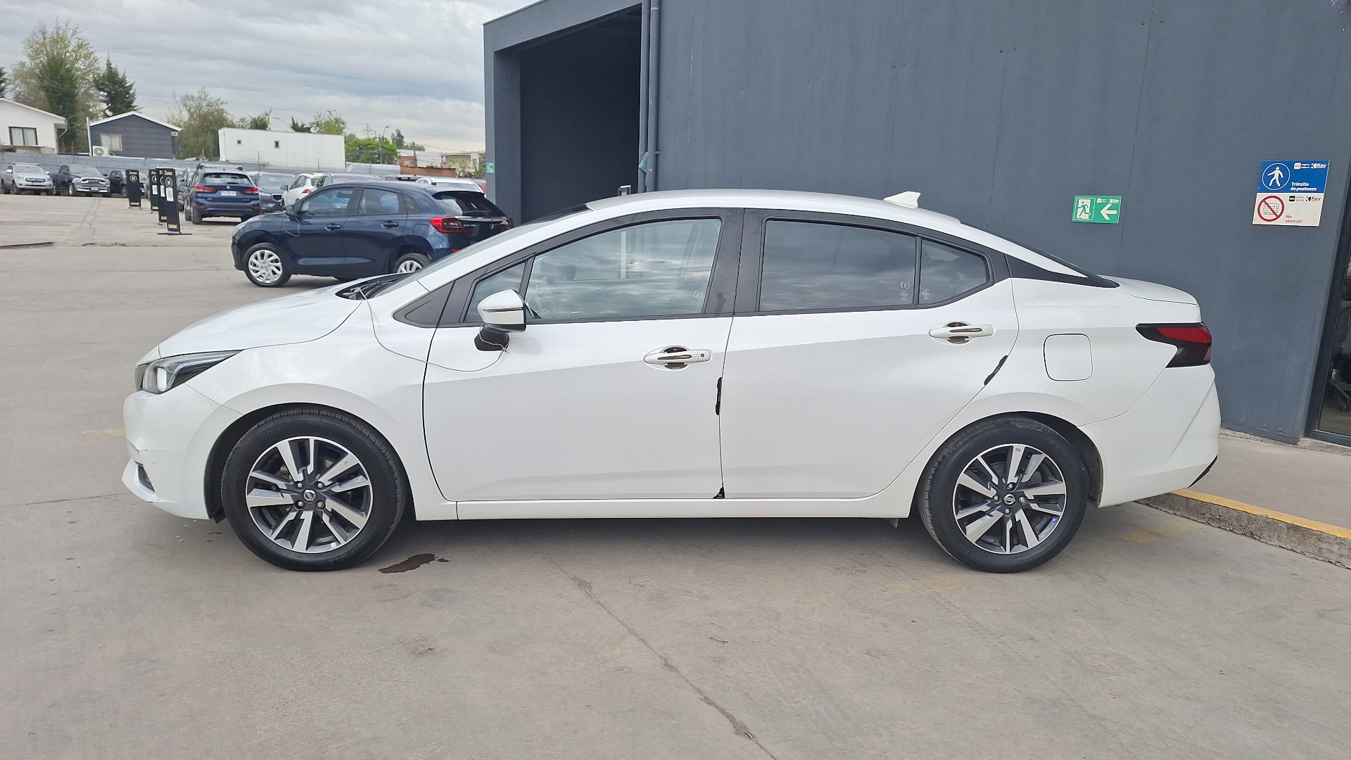 Nissan Versa — foto 2 de 15