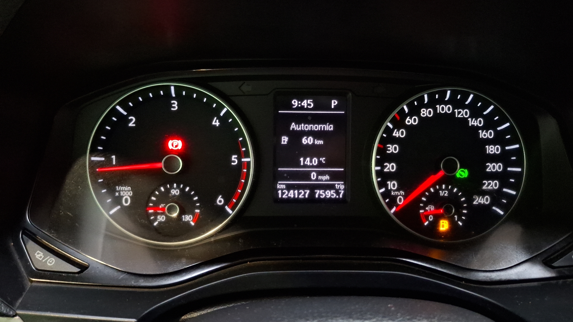 Volkswagen Amarok — foto 9 de 15