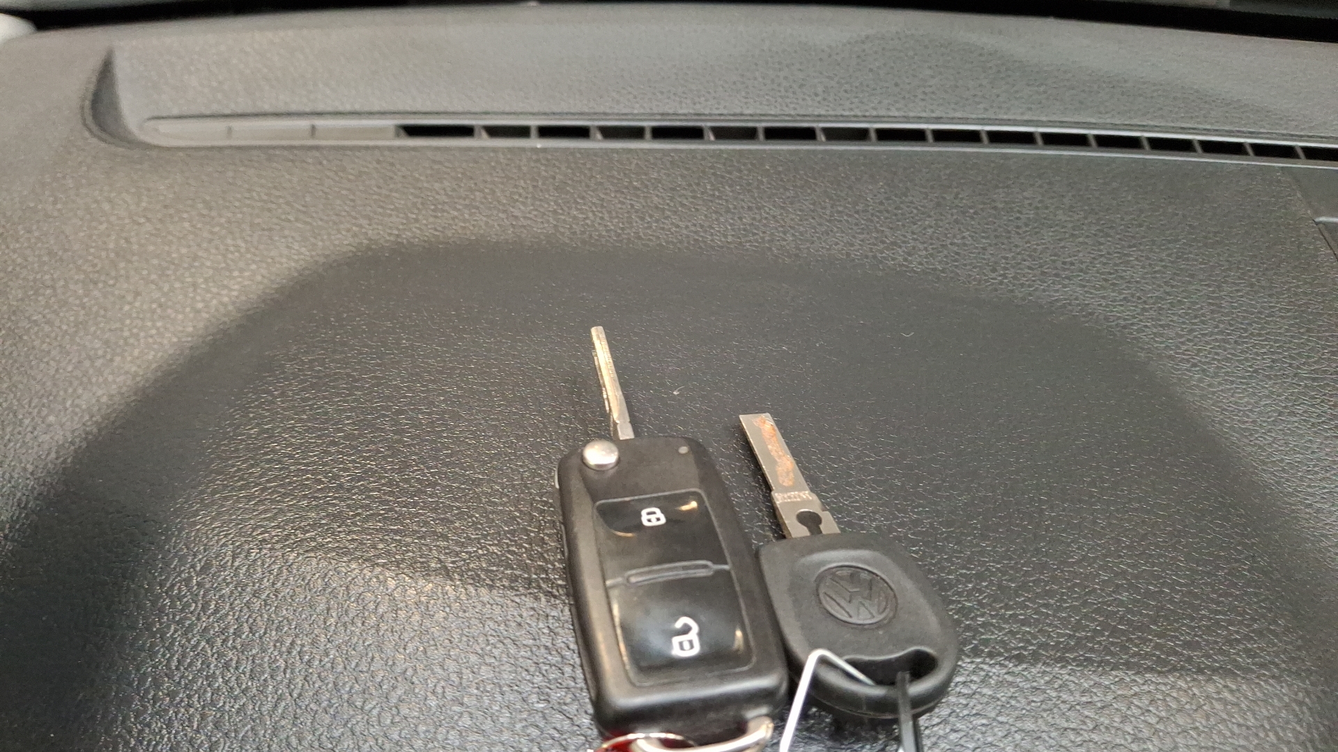 Volkswagen Amarok — foto 15 de 15