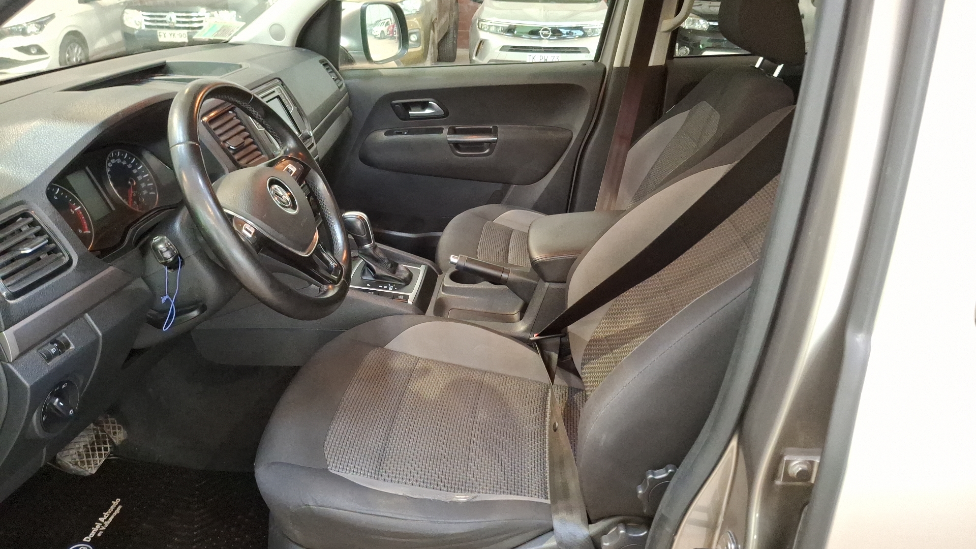 Volkswagen Amarok — foto 12 de 15