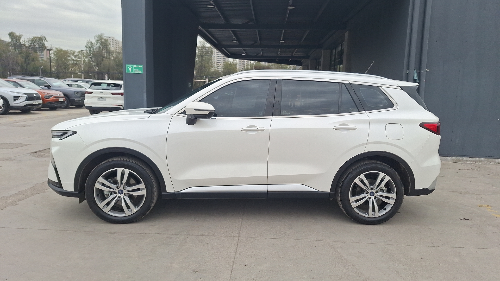 Ford Territory — foto 2 de 16