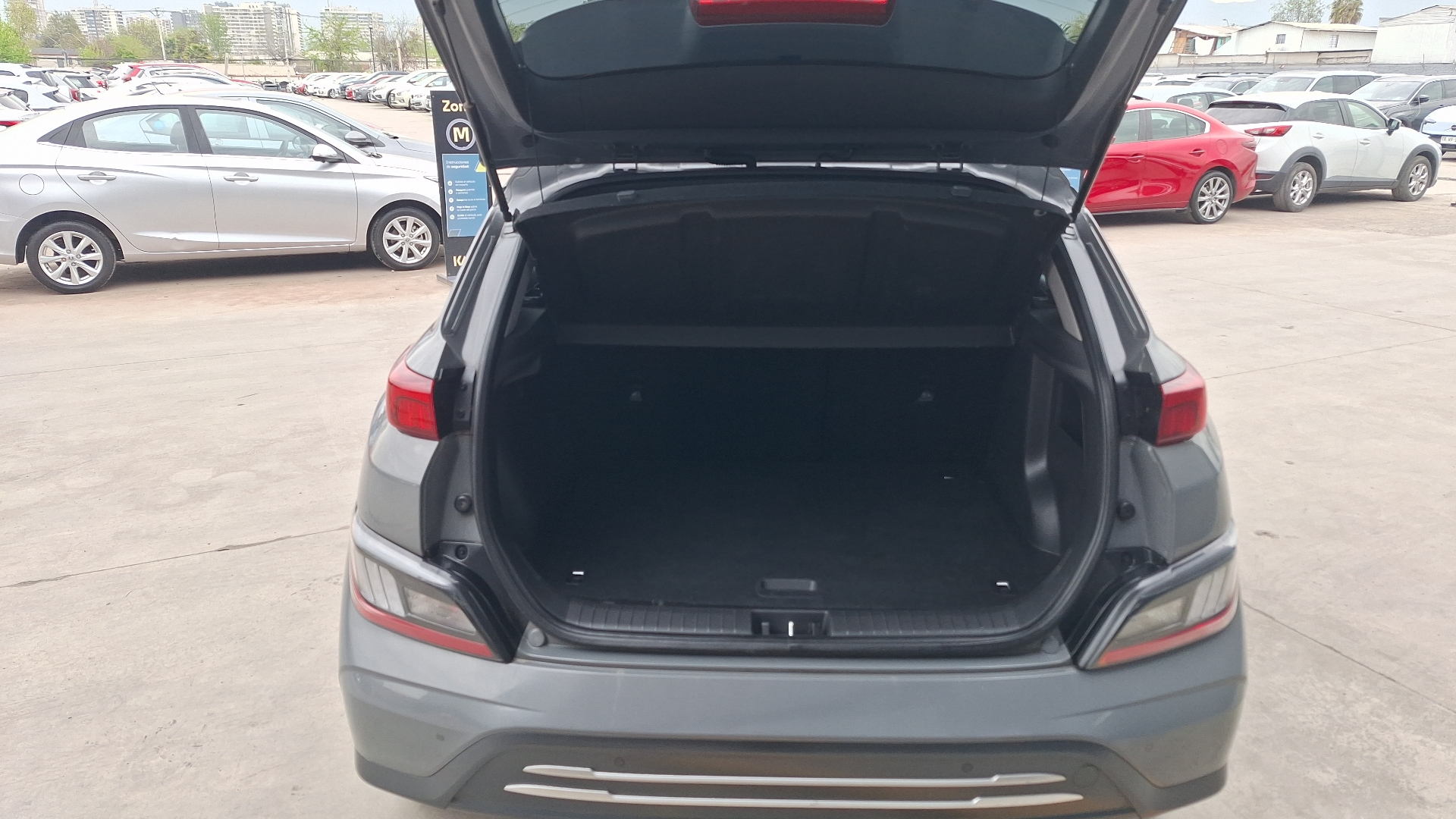 Hyundai Kona — foto 4 de 15
