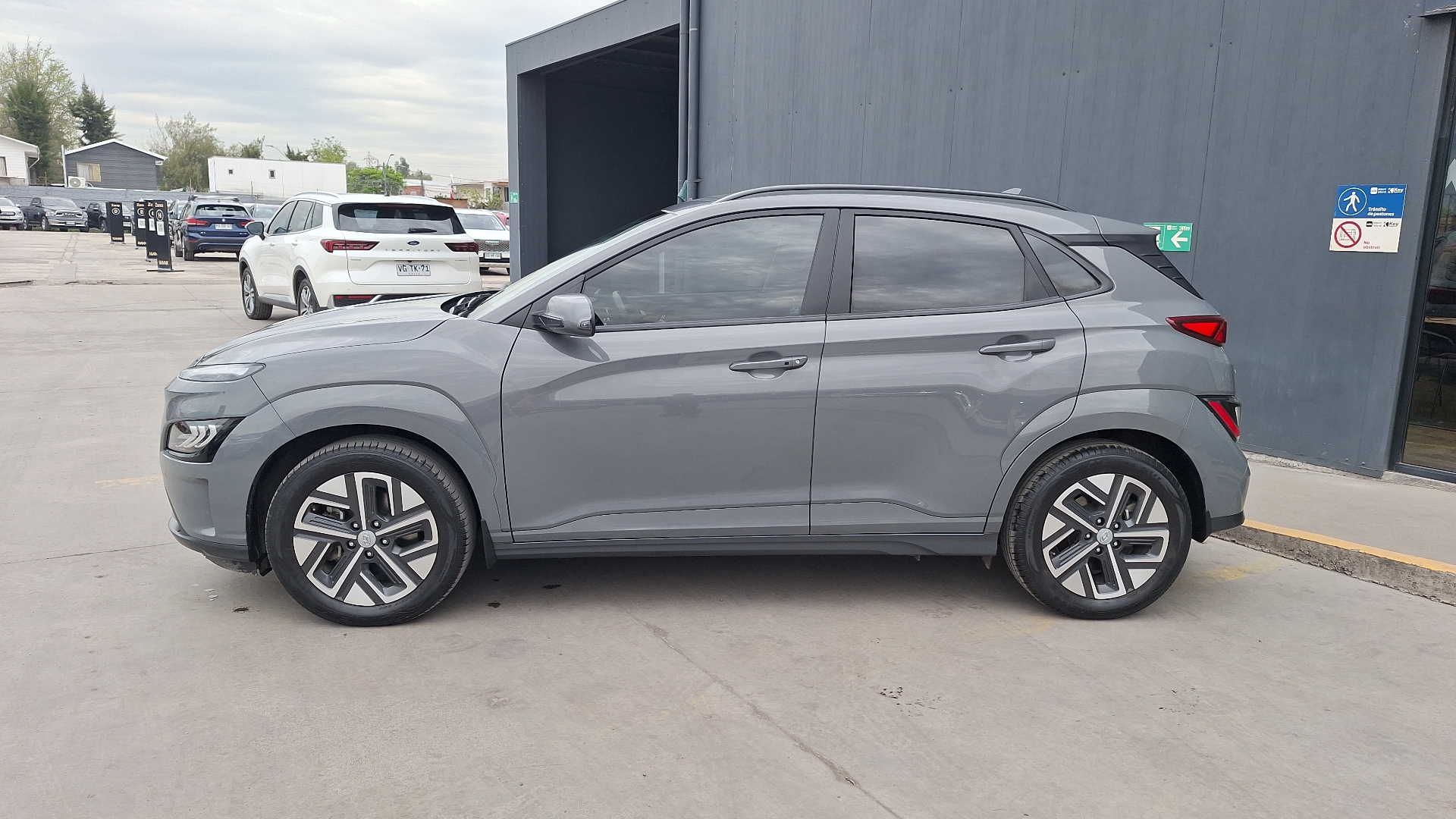 Hyundai Kona — foto 2 de 15