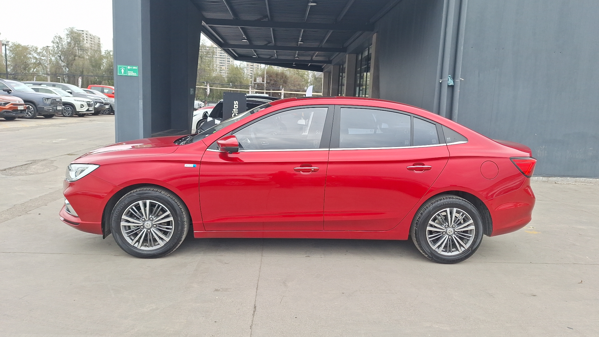 MG 5 — foto 2 de 16