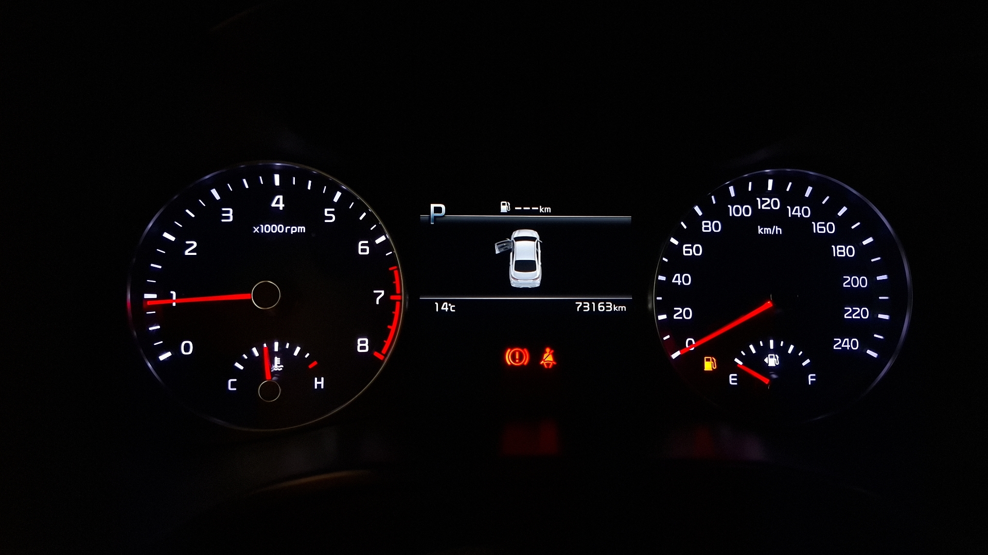 KIA Cerato — foto 9 de 17