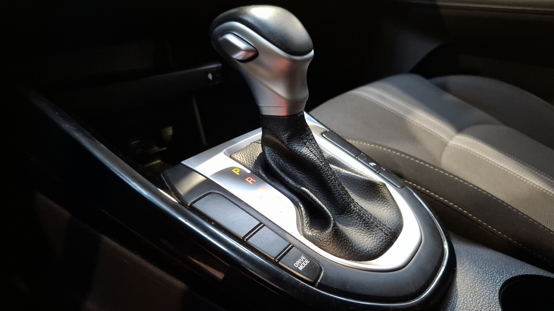 KIA Cerato — foto 11 de 17