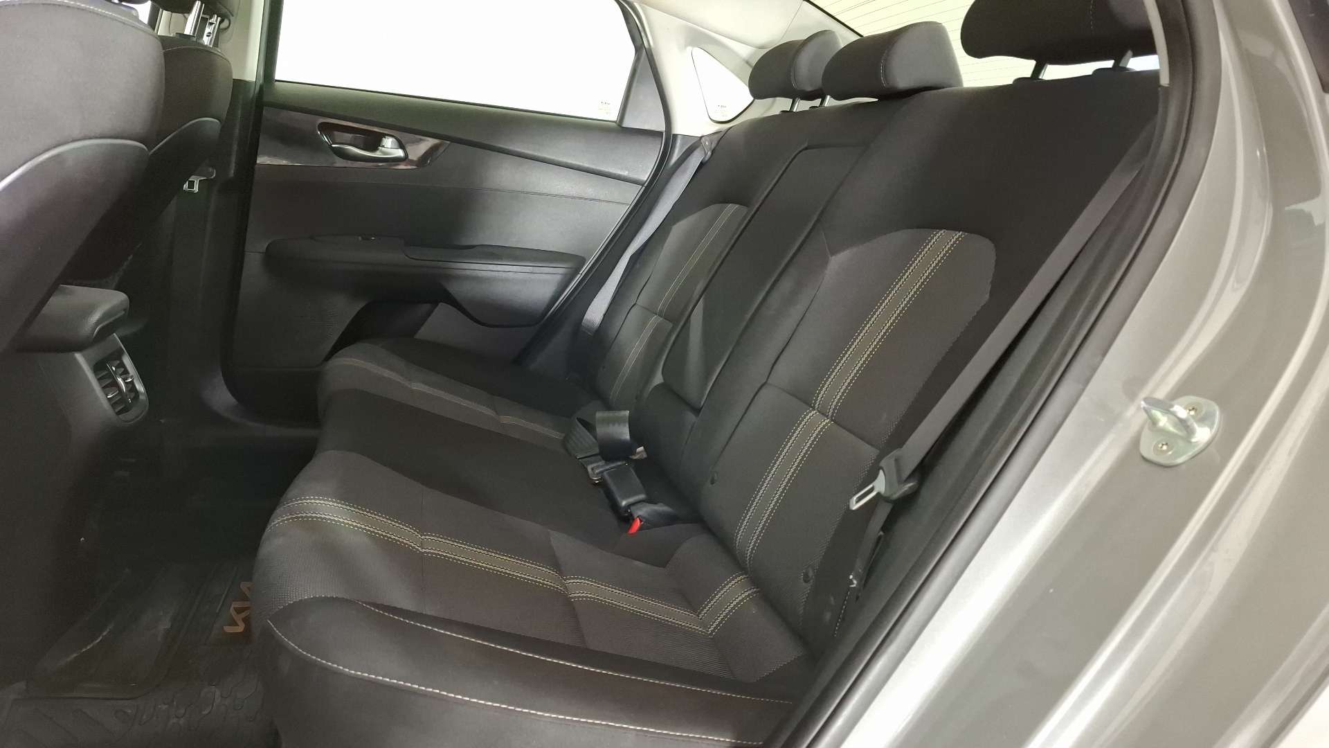 KIA Cerato — foto 15 de 17