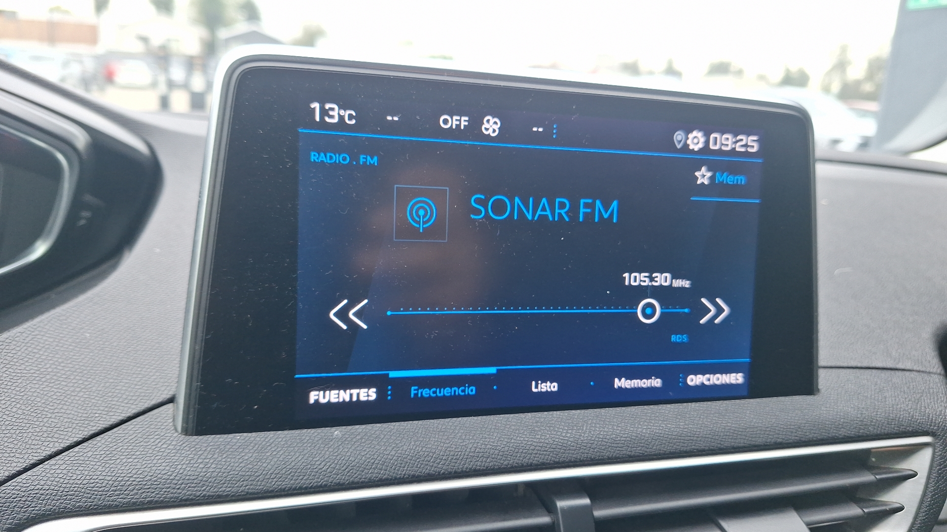 Peugeot 5008 — foto 10 de 16