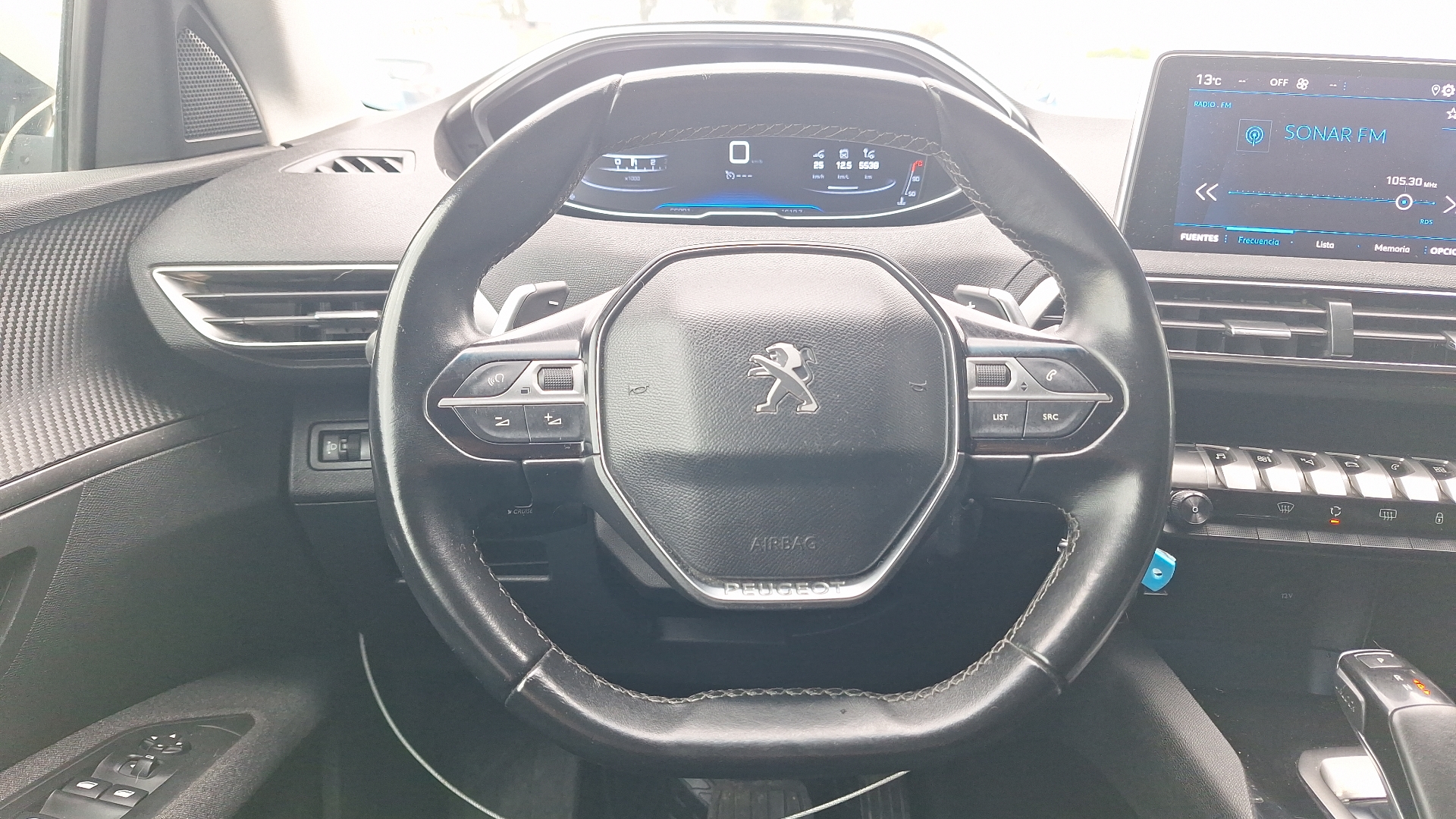 Peugeot 5008 — foto 8 de 16